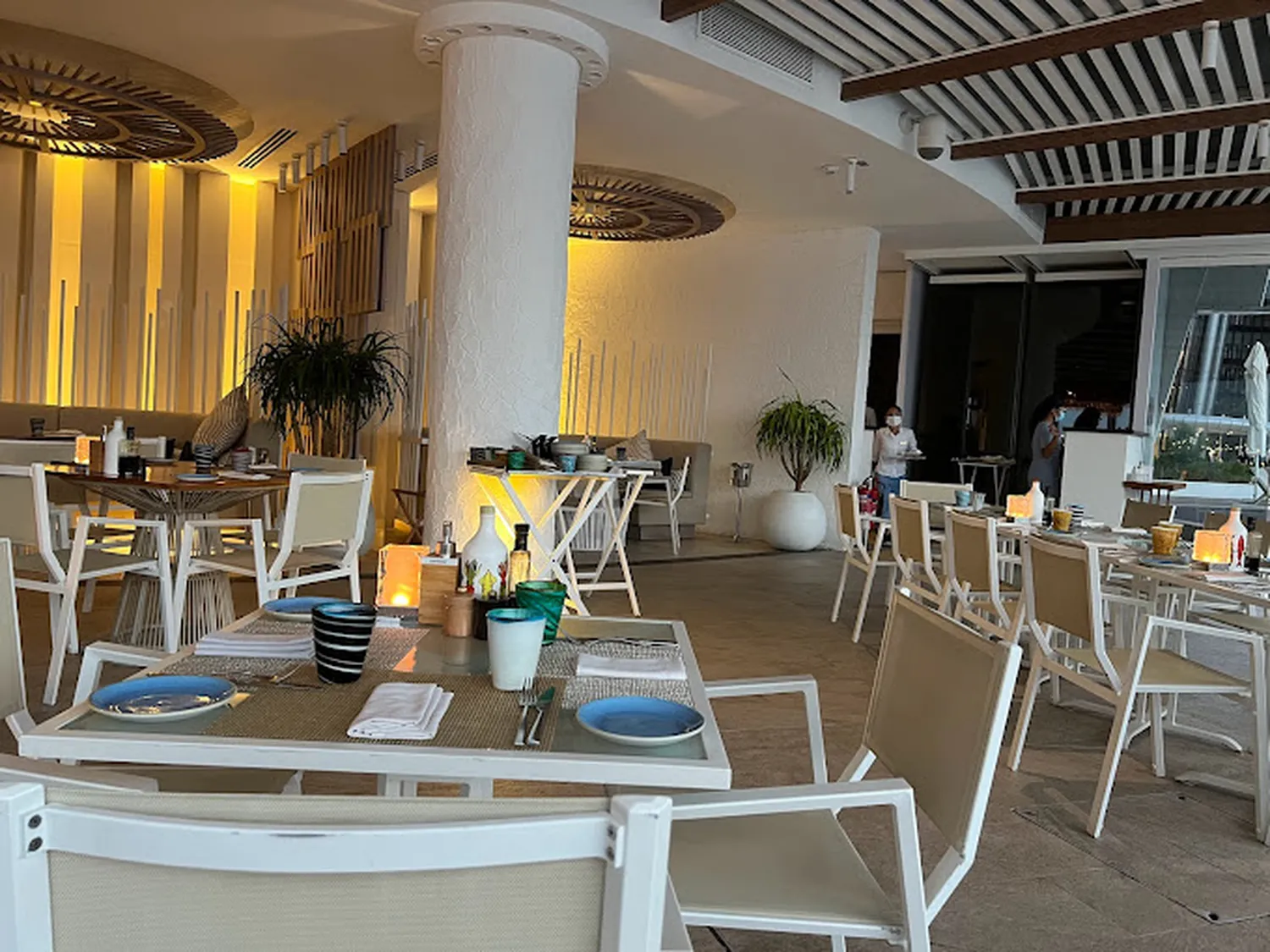 Majlis Saadiyat restaurant Abu Dhabi