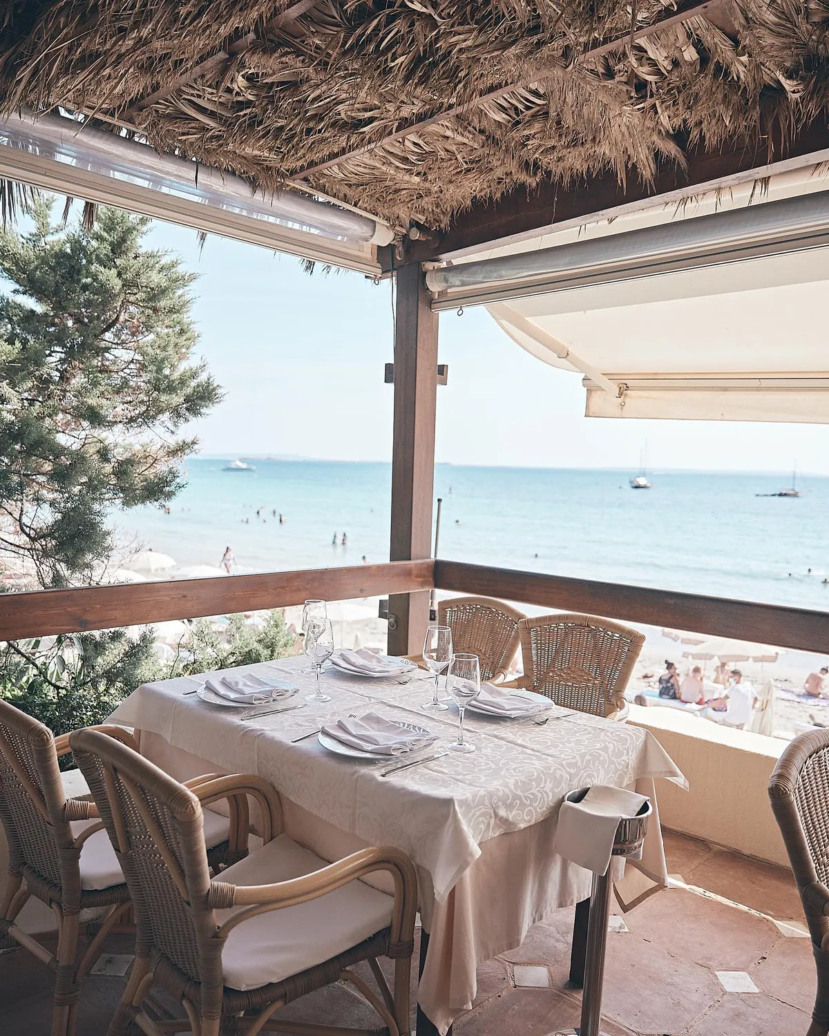 Malibu restaurant beach club Ibiza