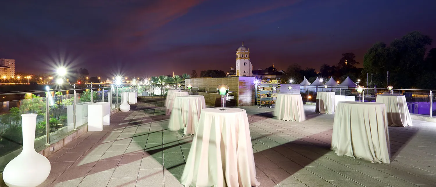 Muelle 21 restaurant Seville