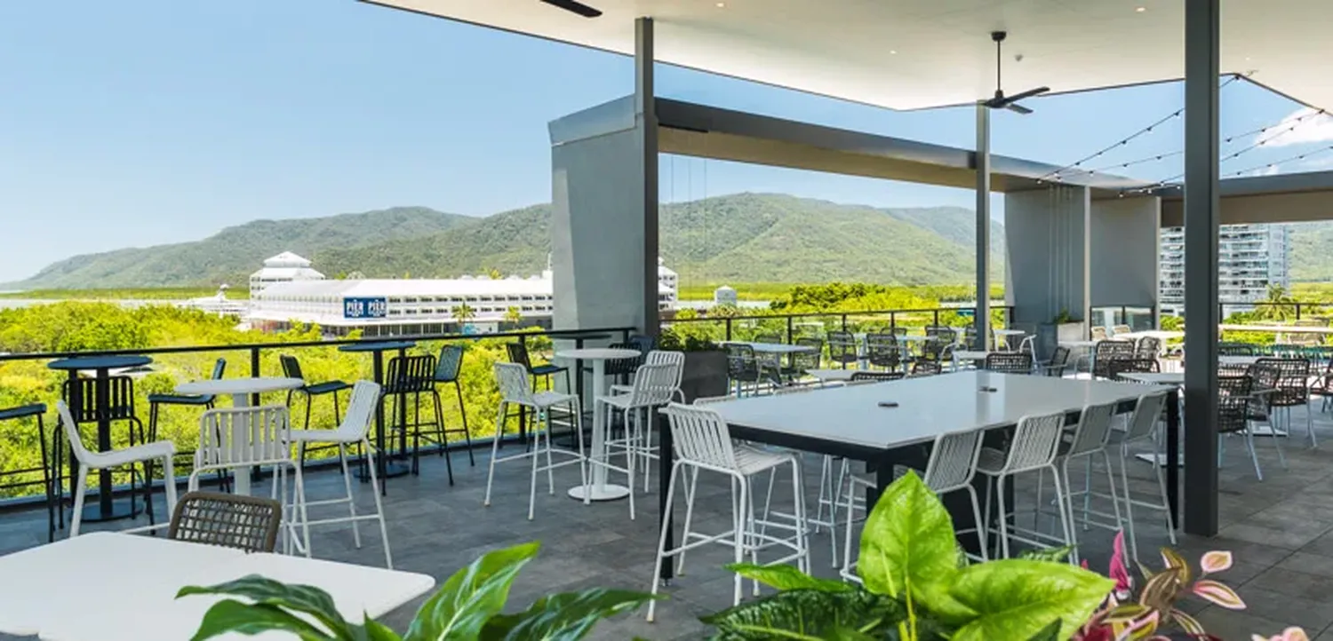 Oak & Vine restaurant Cairns