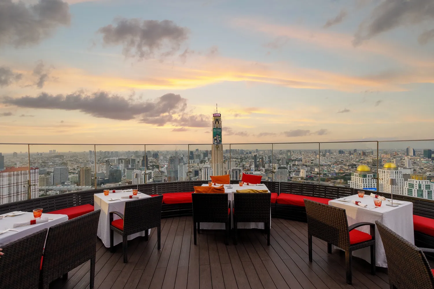 Red Sky restaurant Bangkok