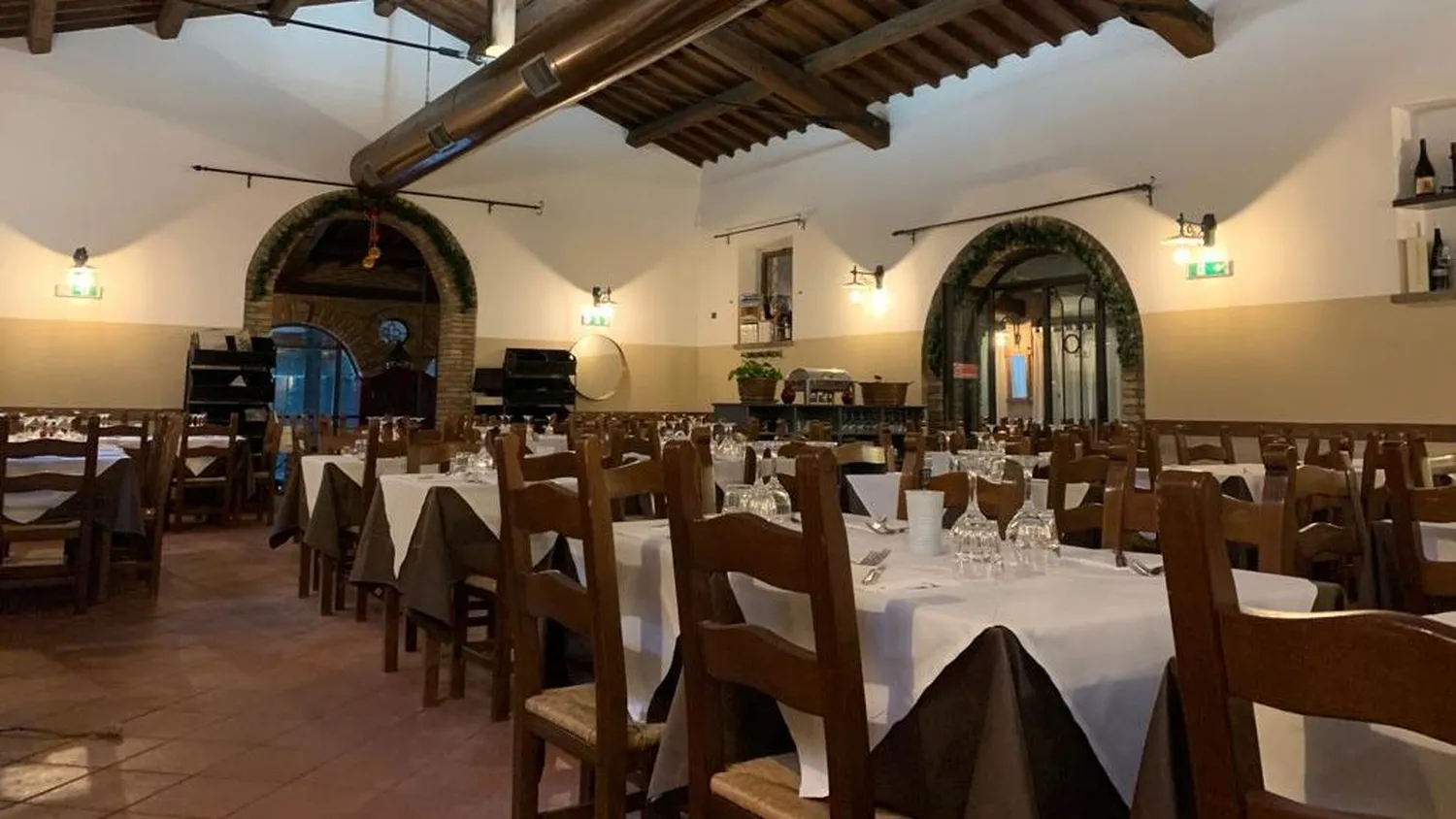 Romano La Lupa restaurant Roma