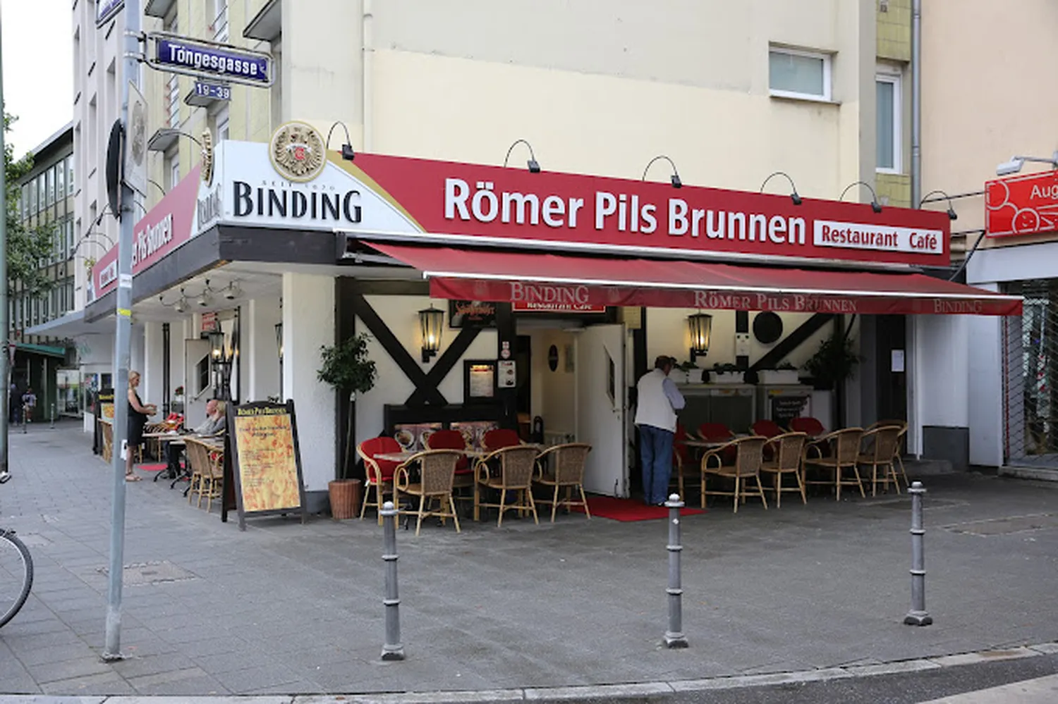 Römer Pils Brunnen restaurant Francfort