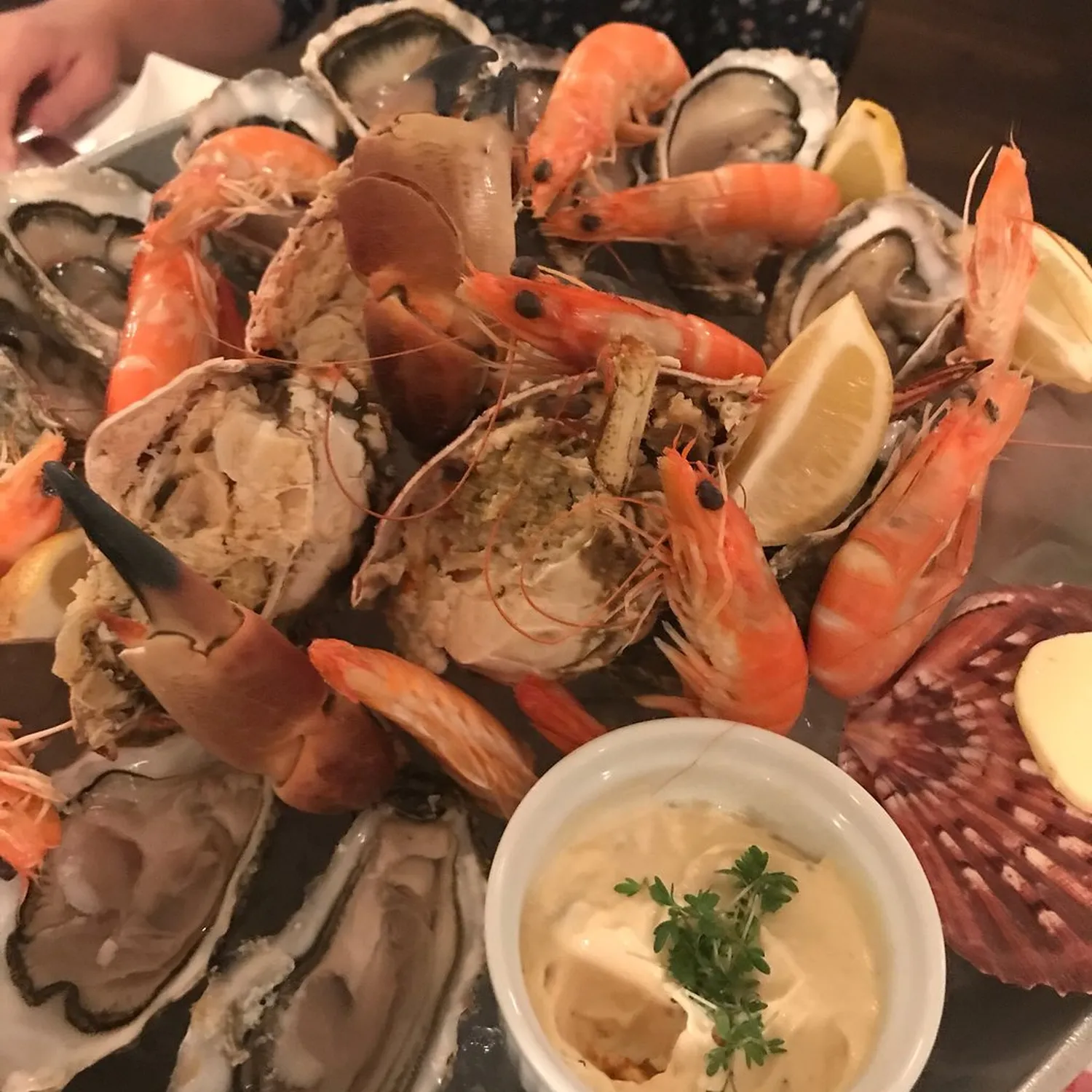 Reservation at RUE DES HALLES restaurant Munich KEYS