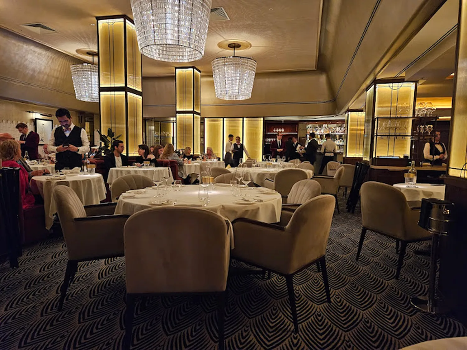 SAVOY GRILL restaurant London