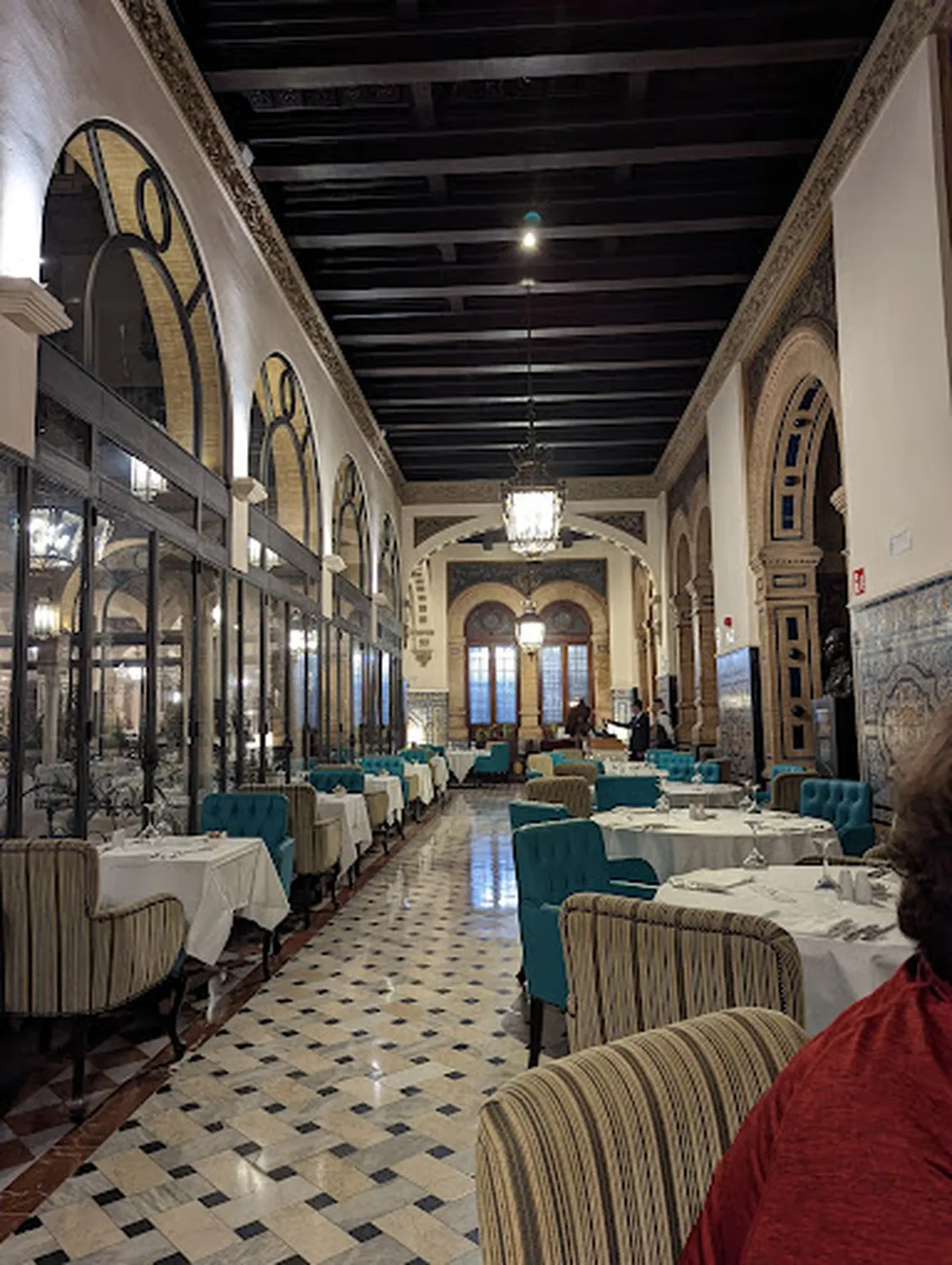 San Fernando restaurant Seville