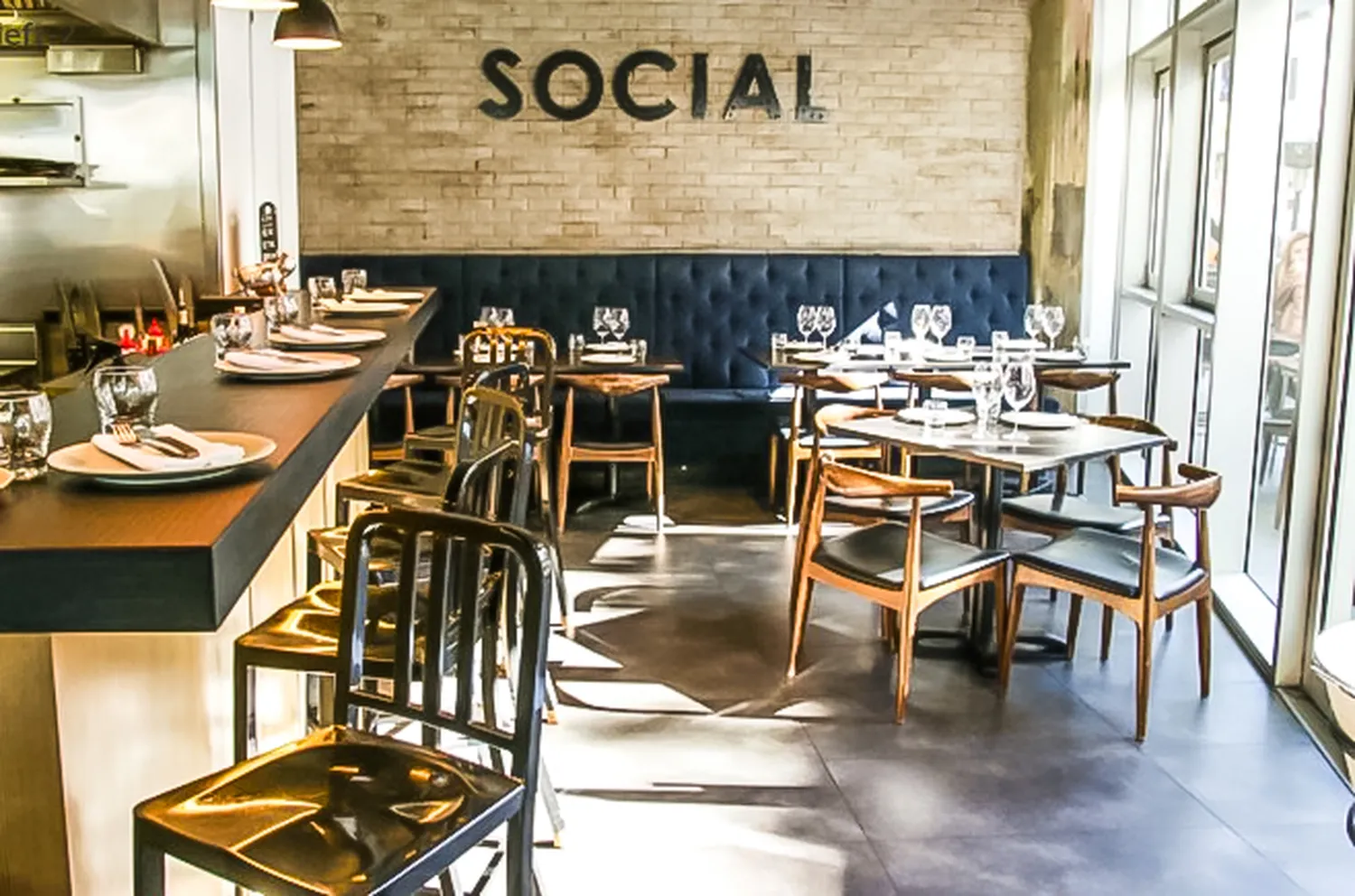 Social restaurant Gold Coast