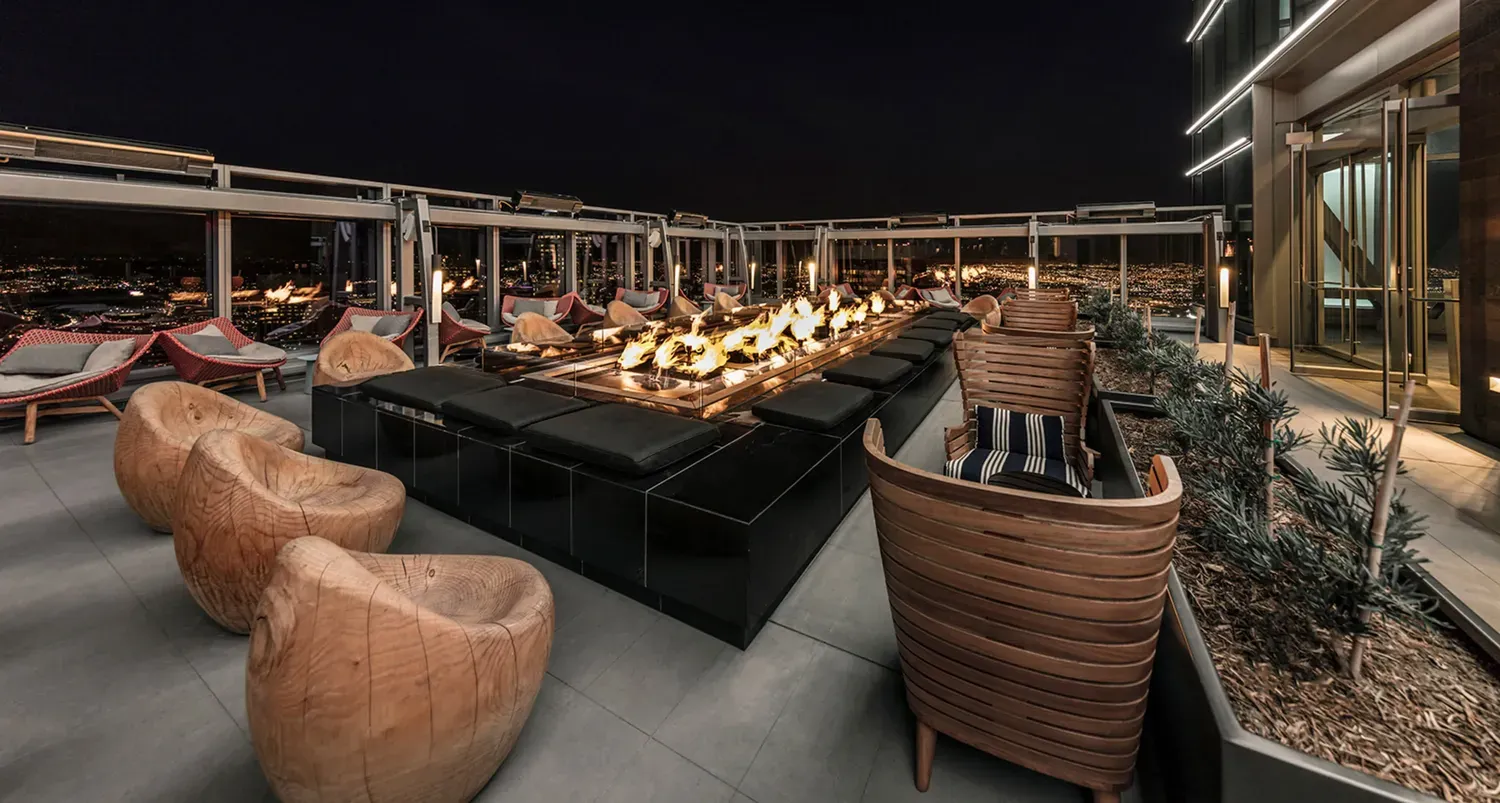 Spire 73 bar Los Angeles