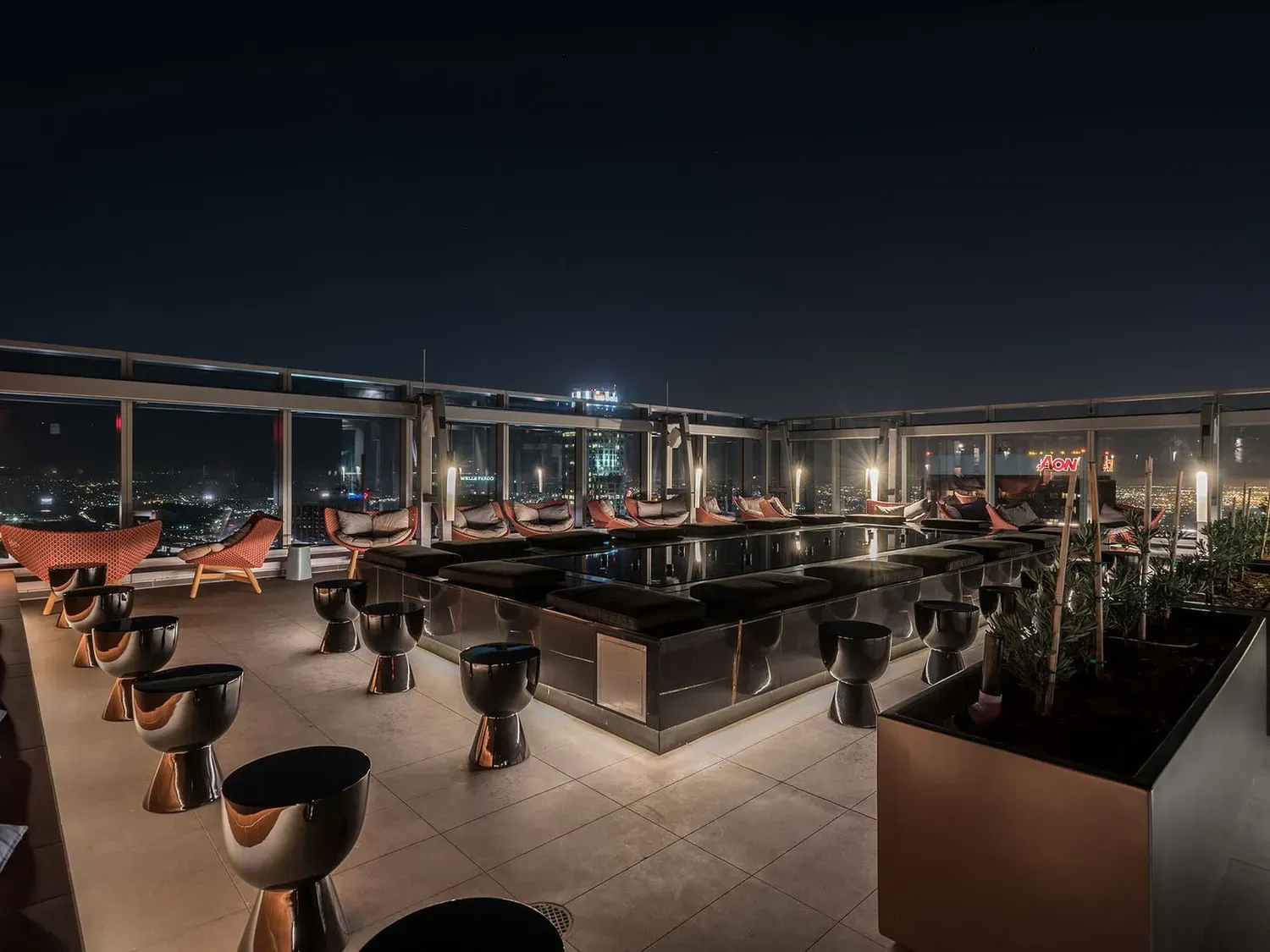 Spire 73 bar Los Angeles_theworldkeys_4
