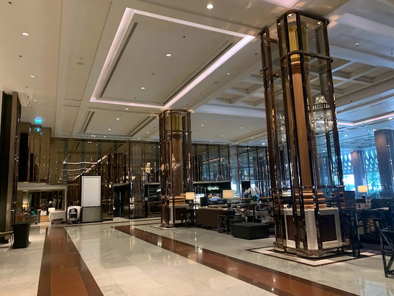 The Lobby Lounge restaurant Bangkok