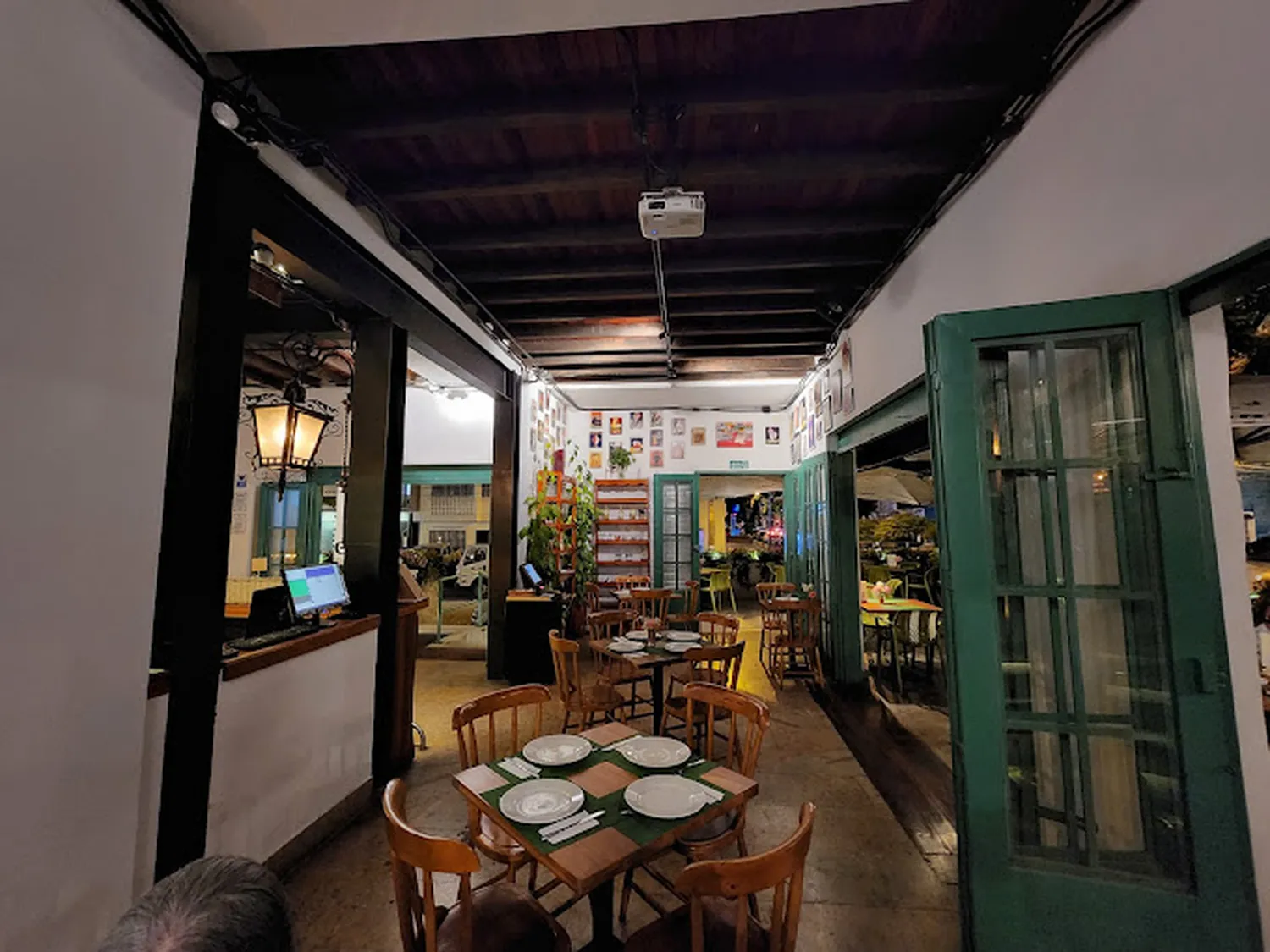 Trattoria Italia restaurant Cali