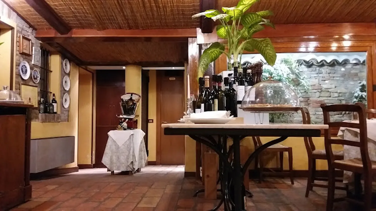 Trattoria il Cortile restaurant Parma