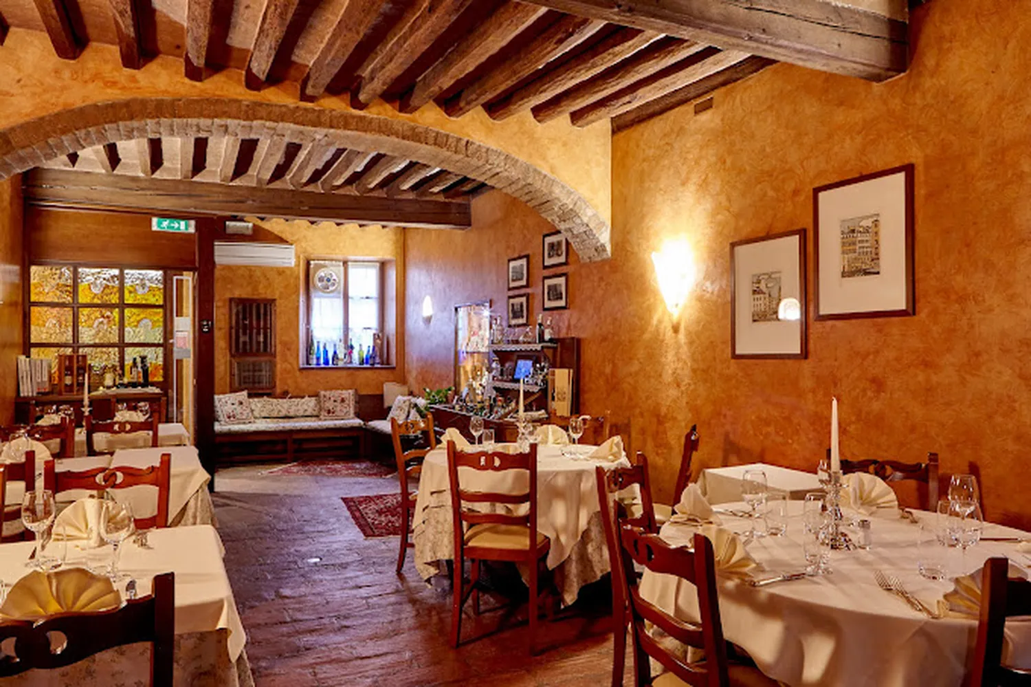 Trattoria il Cortile restaurant Parma