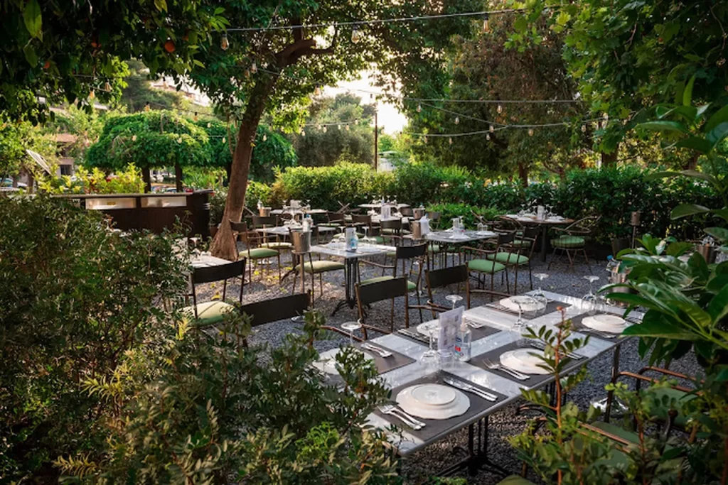 Reservation at VASSILENAS restaurant Athens KEYS