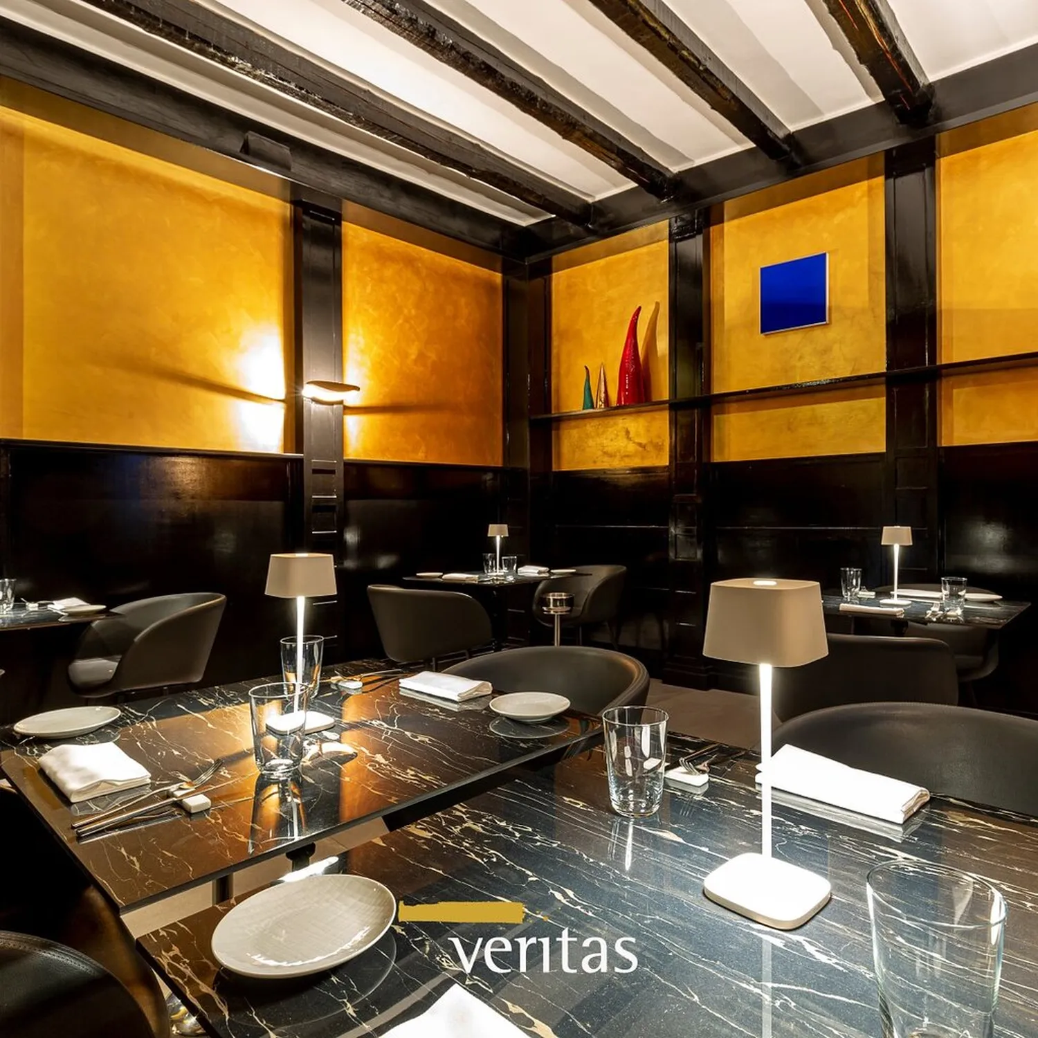 Veritas restaurant Naples