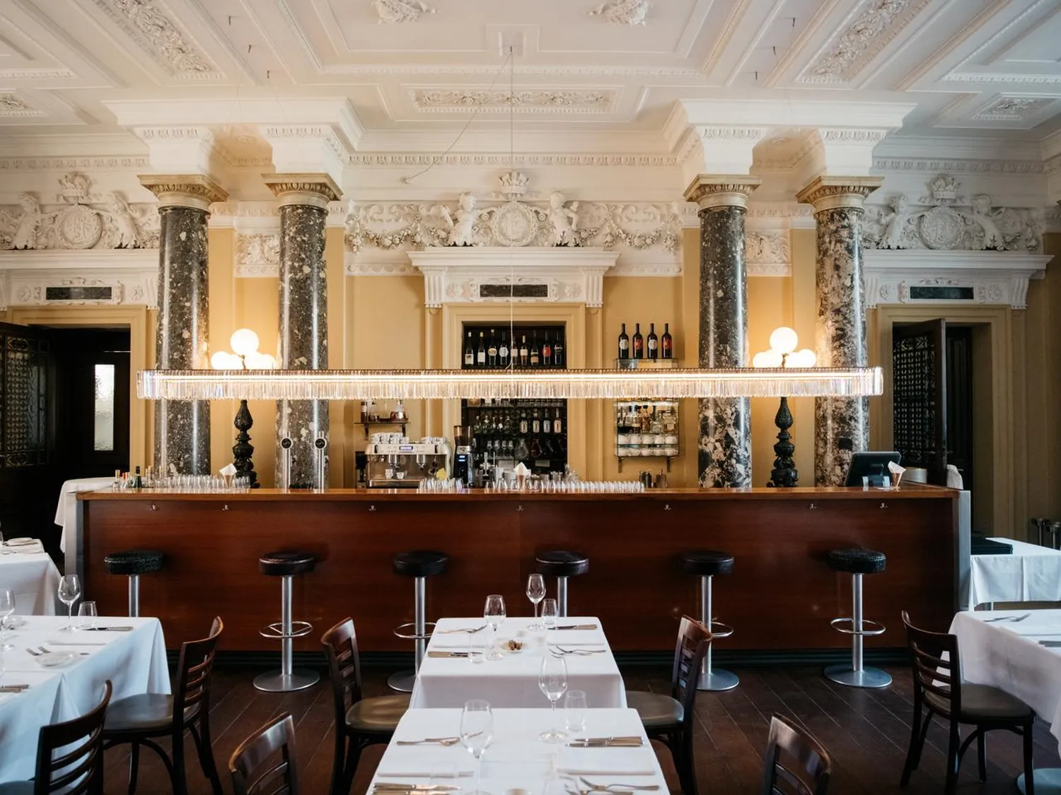 Vestibül restaurant Vienna