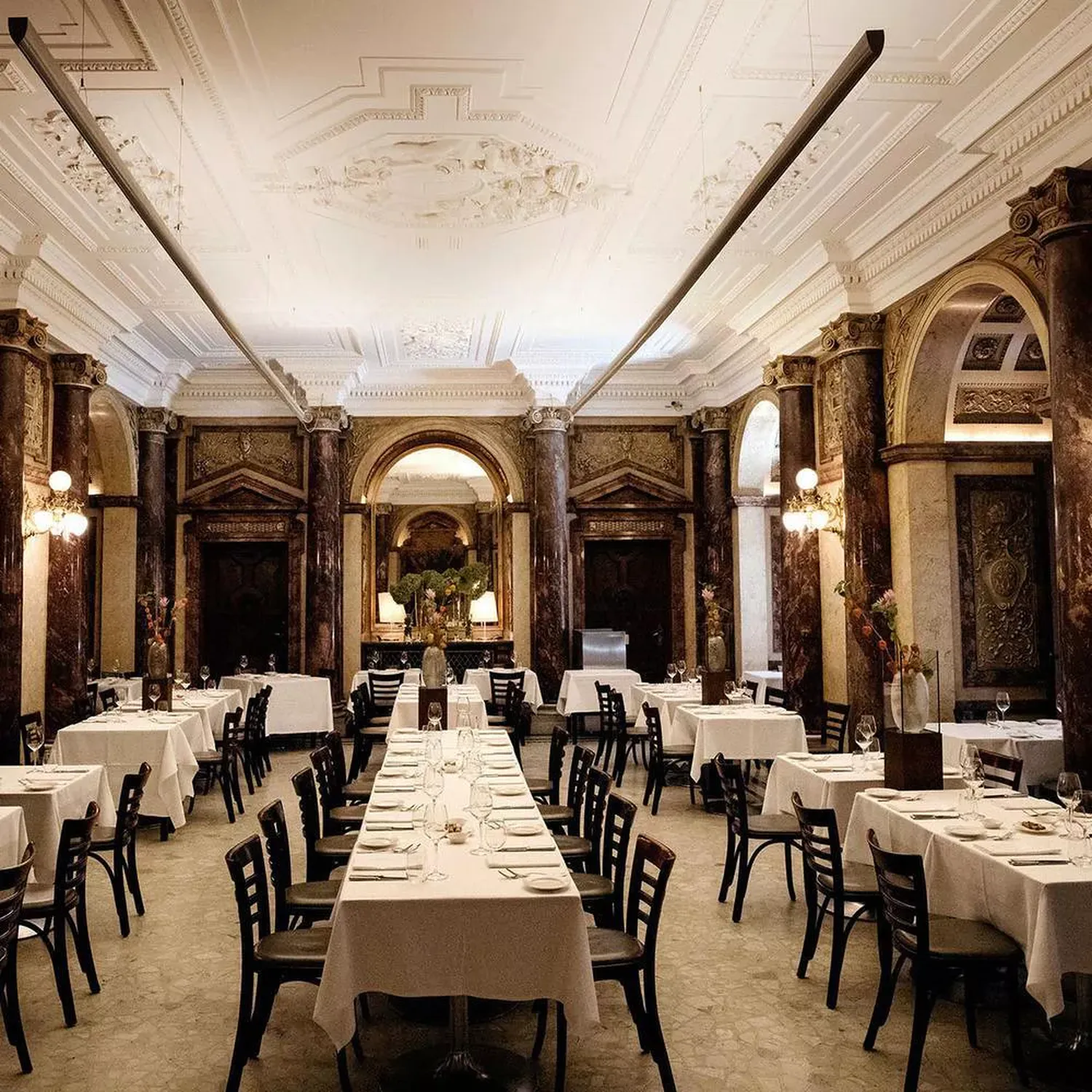 Vestibül restaurant Vienna