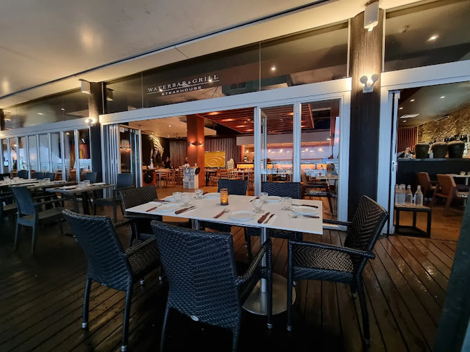 Waterbar restaurant Cairns