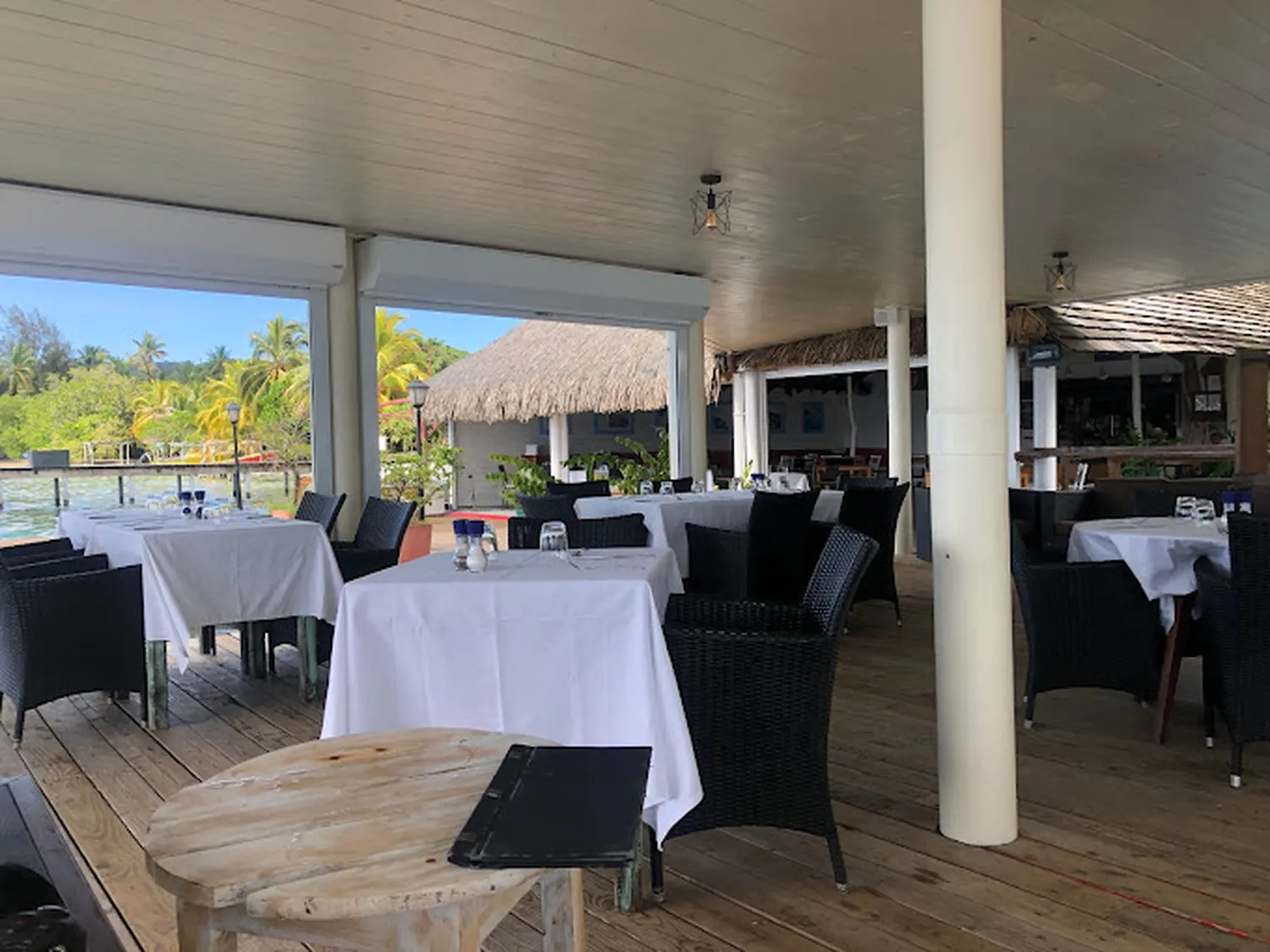 Yacht restaurant Bora Bora