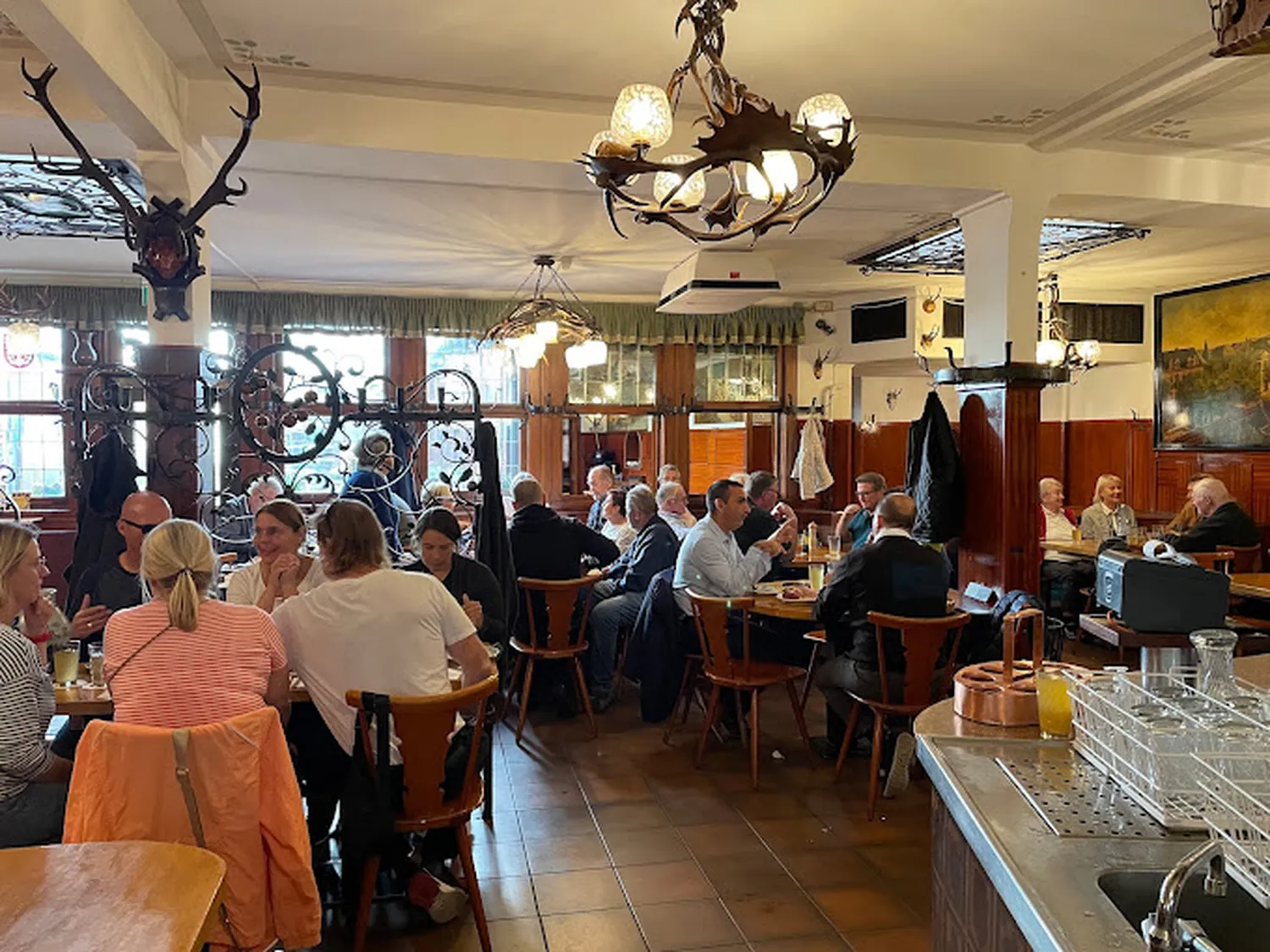 Zum Gemalten Haus restauraant Francfort