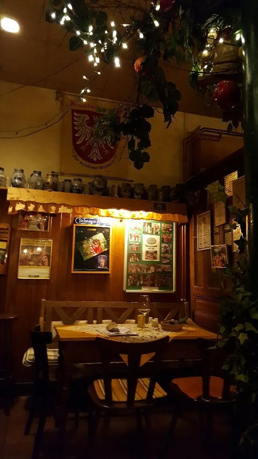 Zur Schönen restaurant Francfort