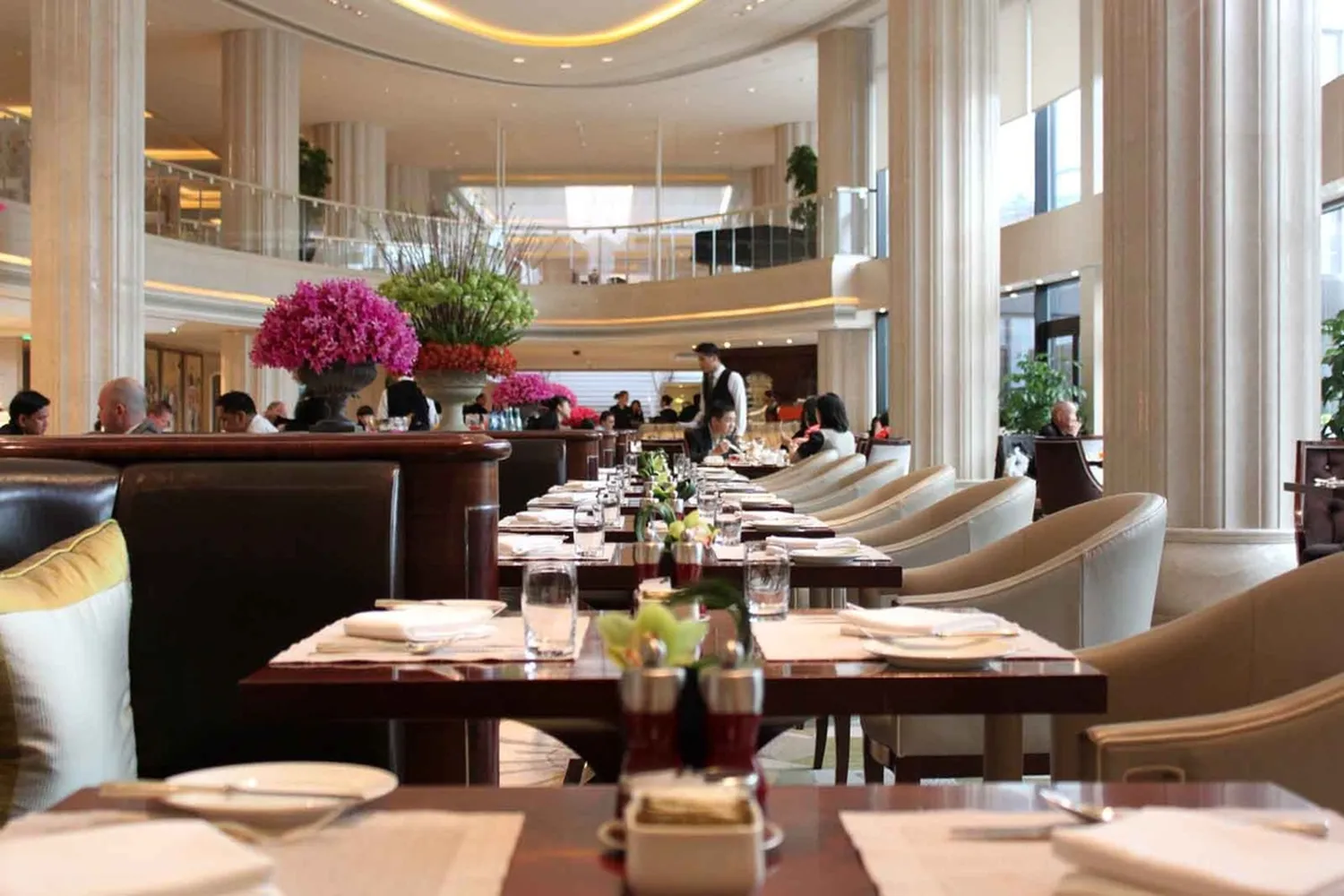 the Waldorf Astoria restaurant Shangai