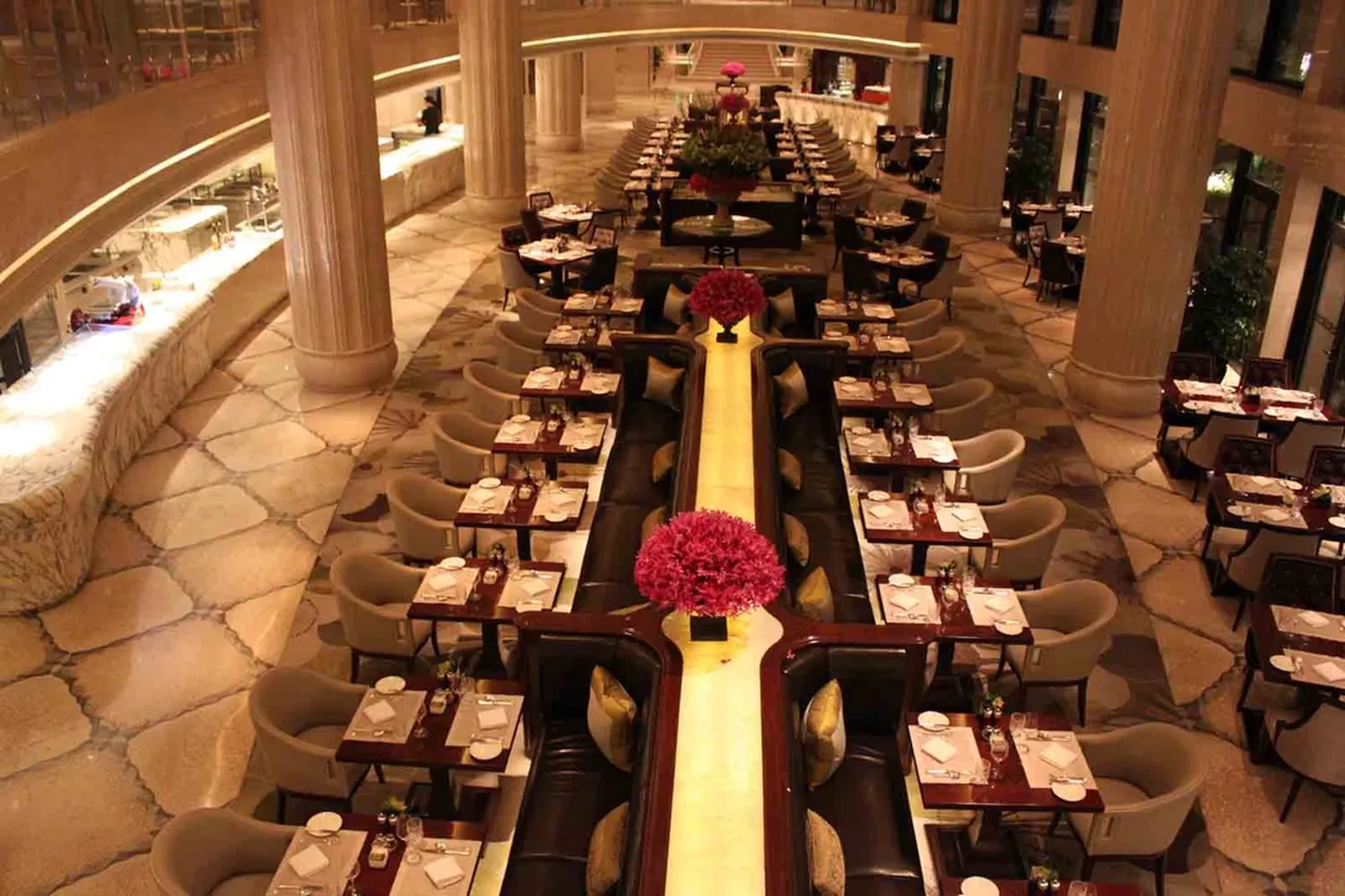 the Waldorf Astoria restaurant Shangai