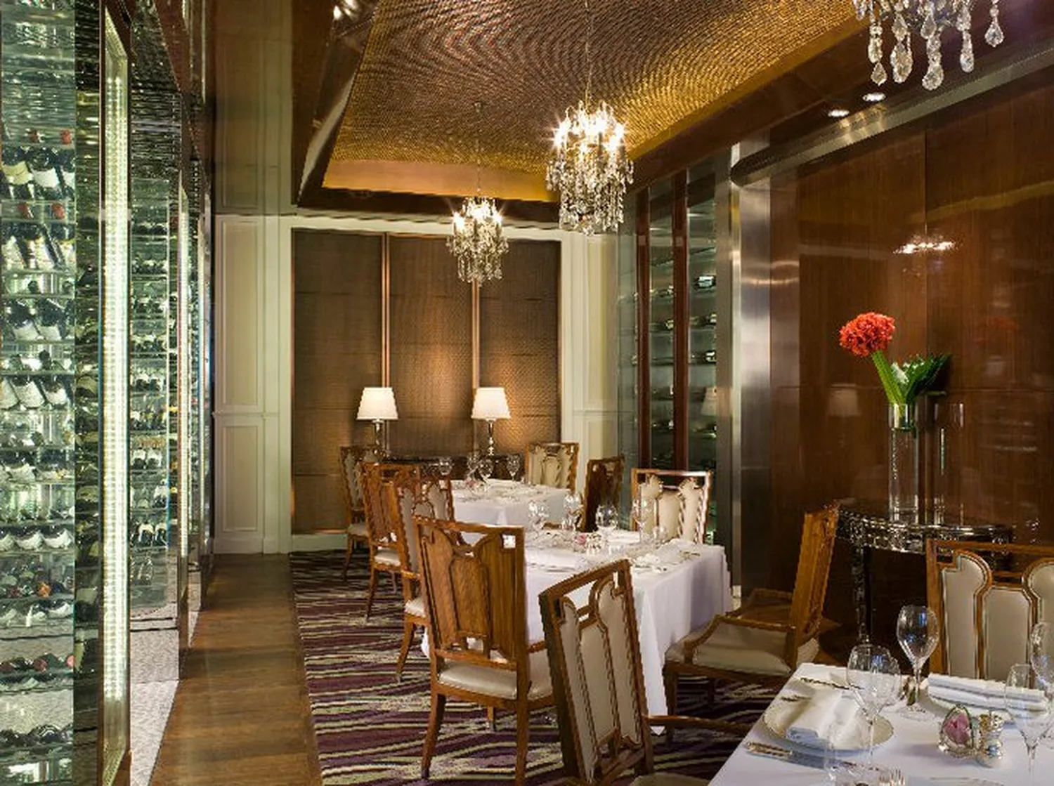 the Waldorf Astoria restaurant Shangai