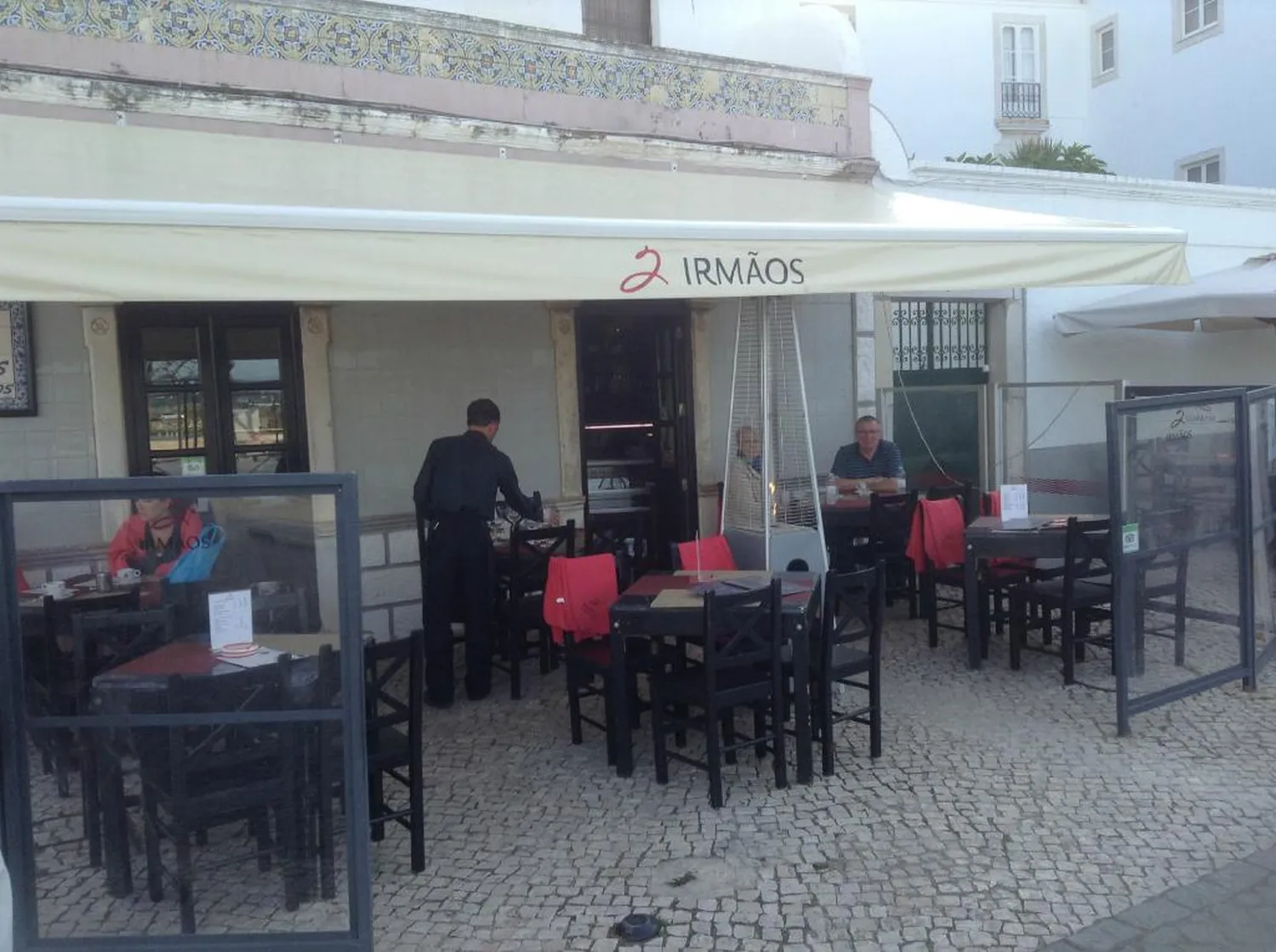 2 Irmãos restaurant Lagos