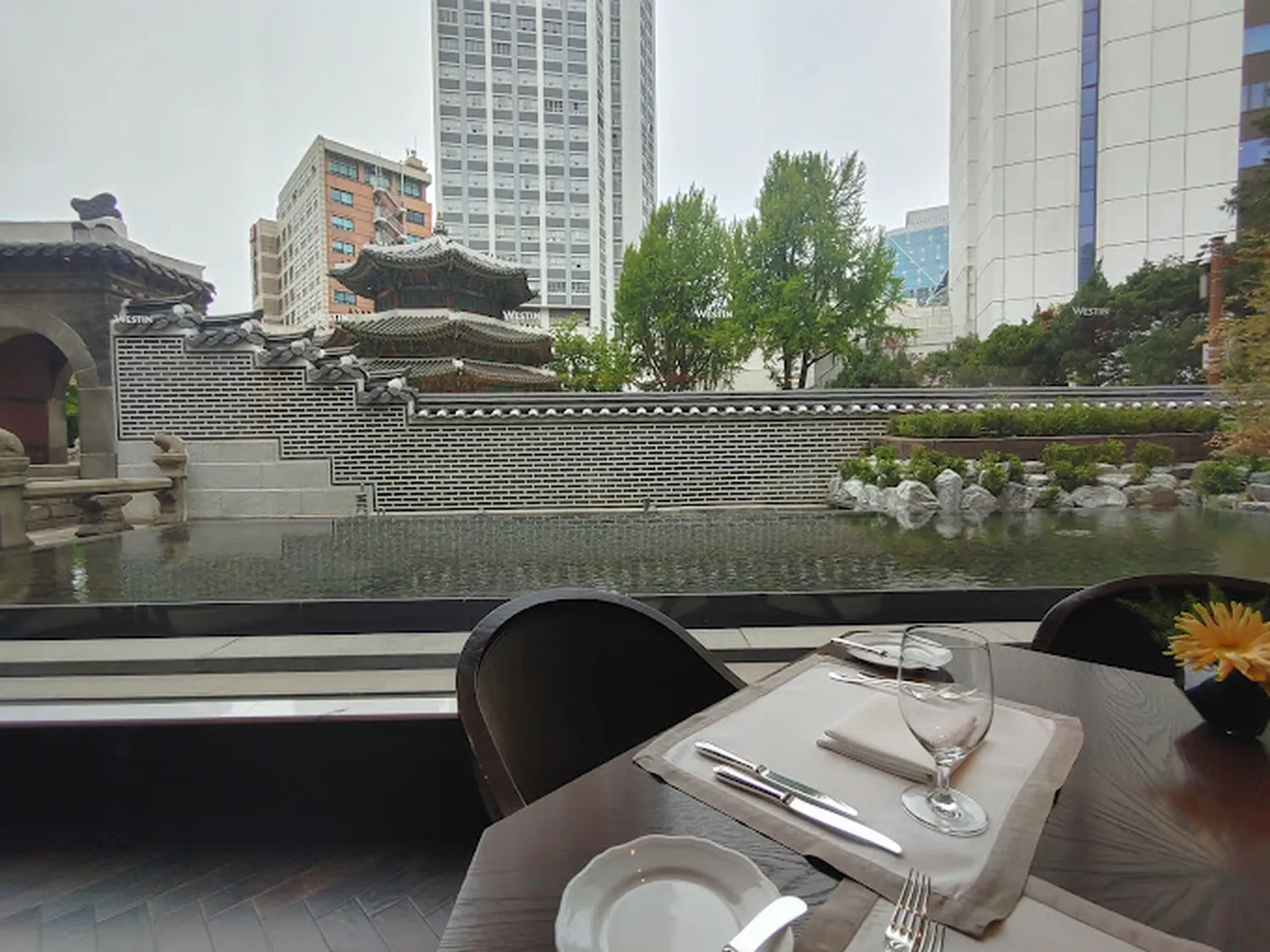 9th Gate restaurant Seoul