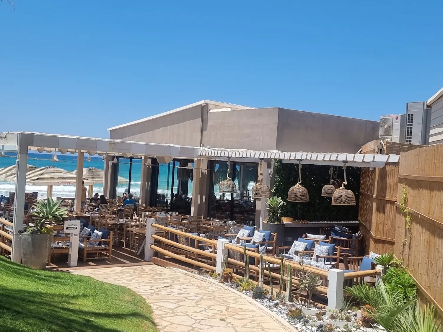 Beach Club restaurant Haifa