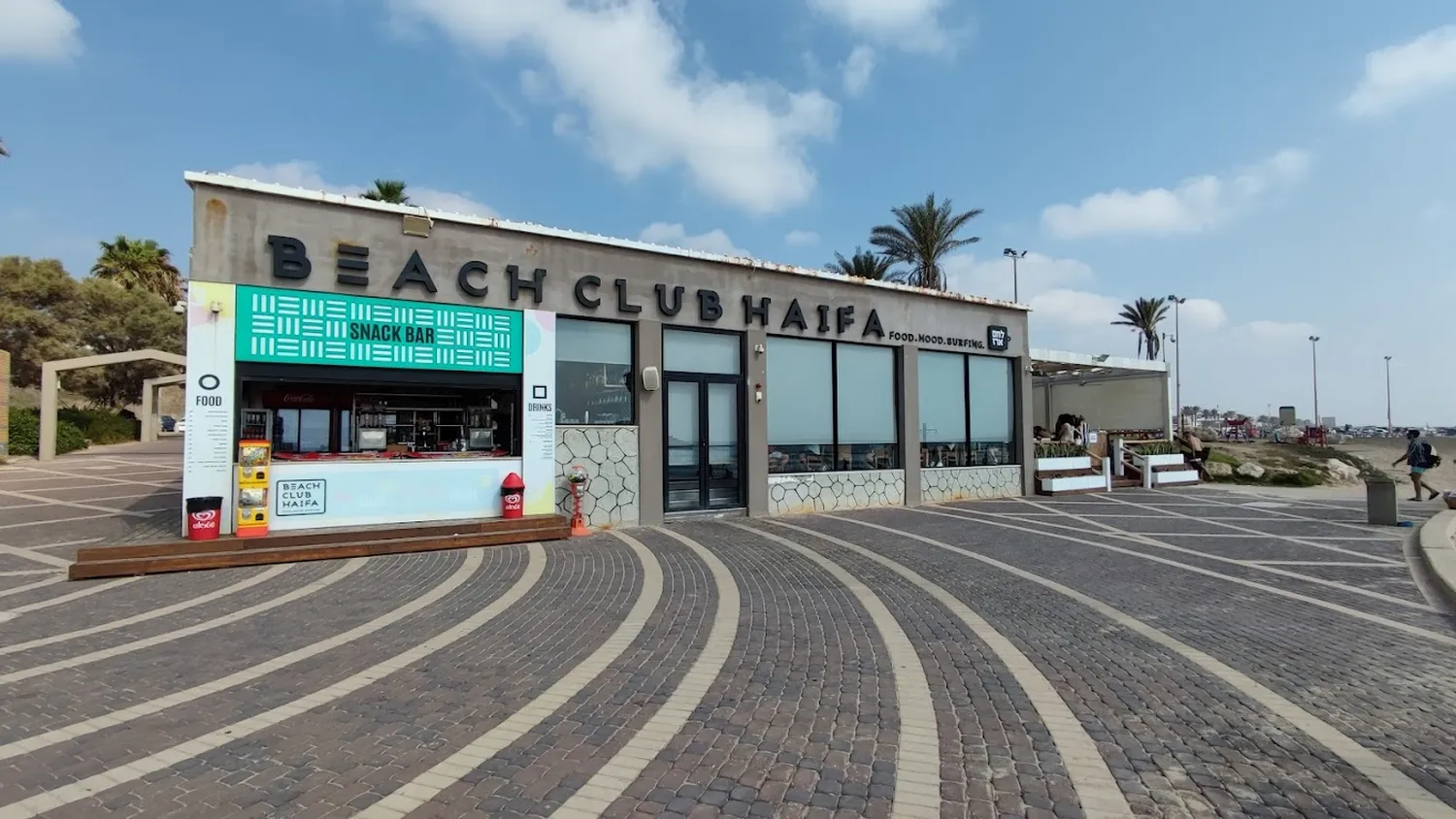 Beach Club restaurant Haifa