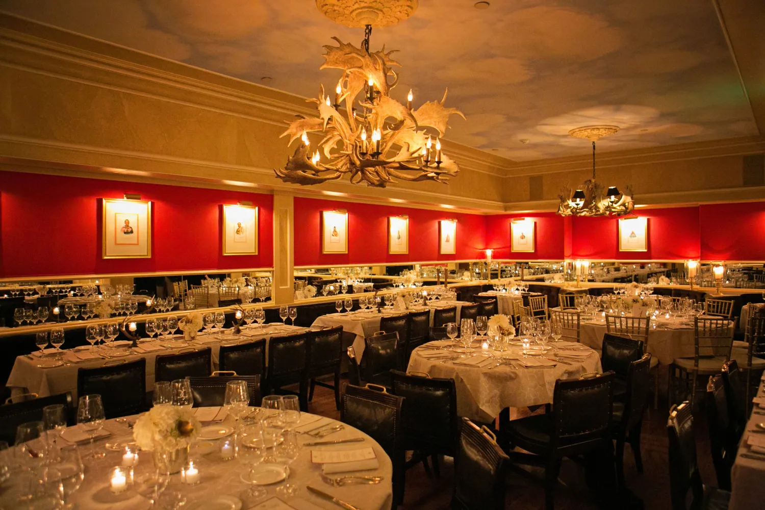 CARIBOU CLUB Restaurant Aspen
