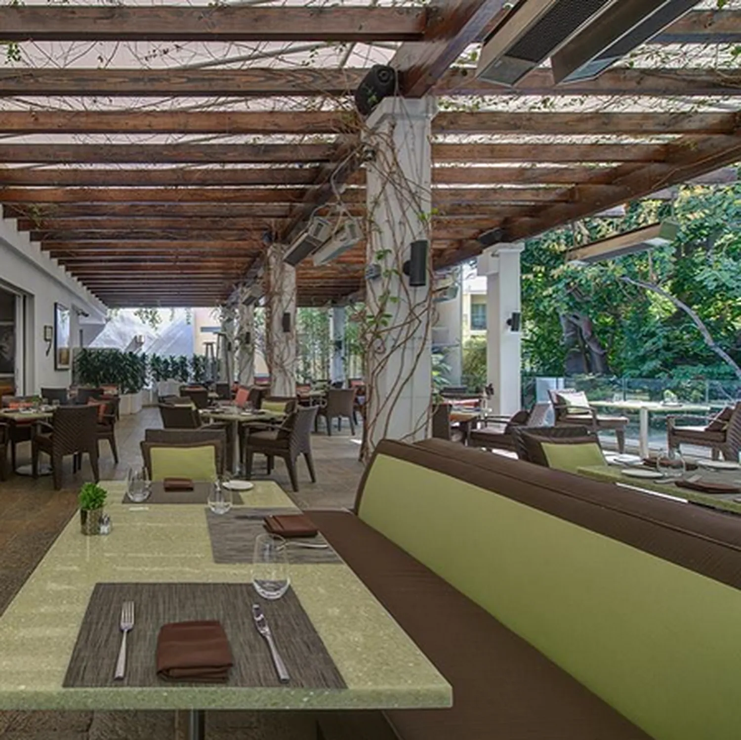 CAVATINA Restaurant burbank