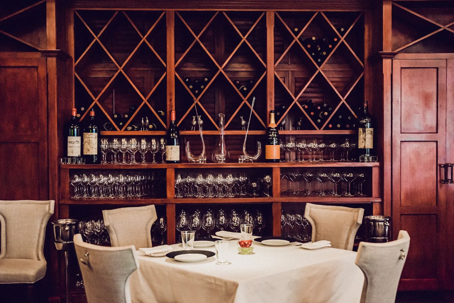CHARLESTON Restaurant Baltimore
