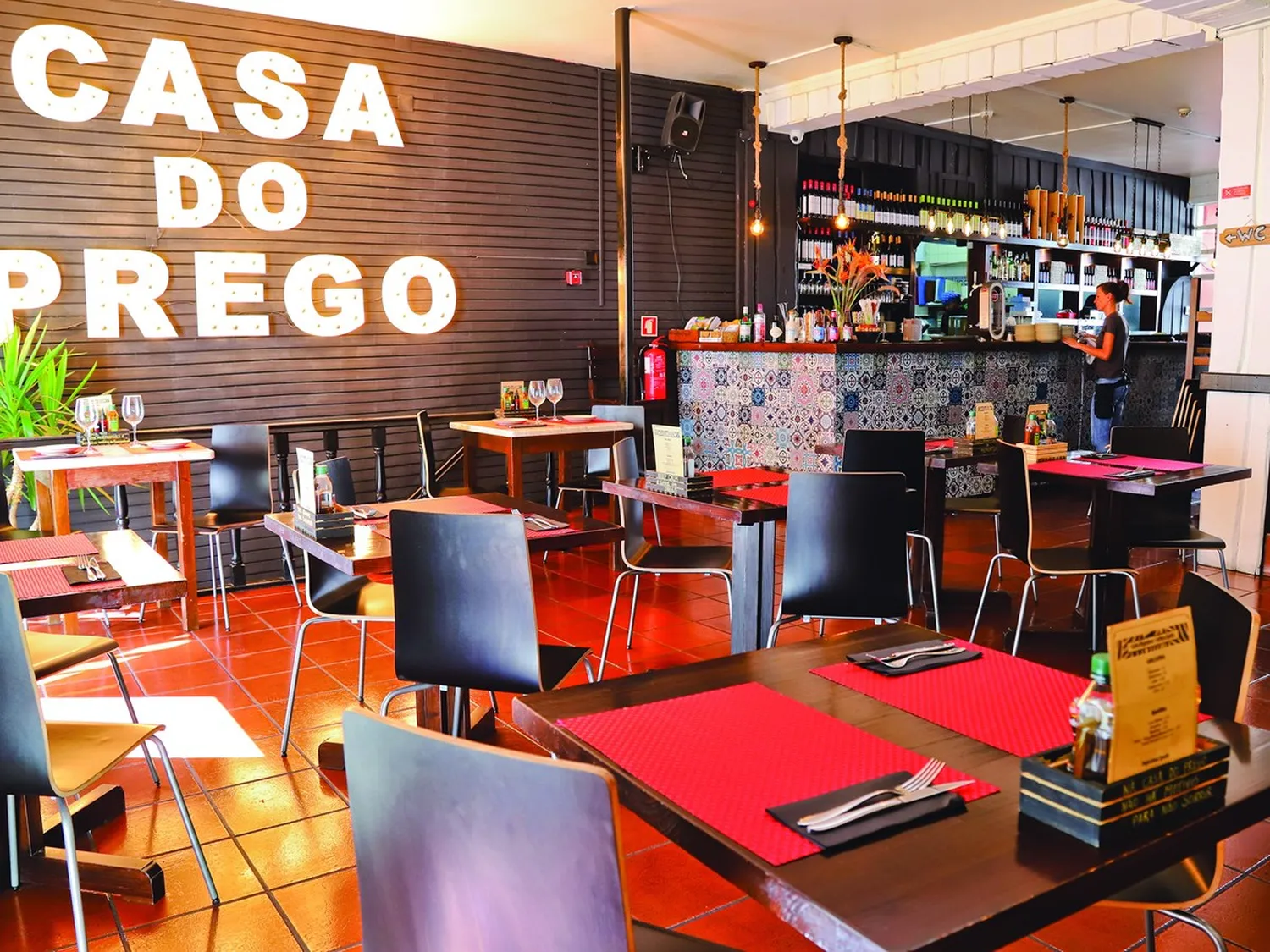 Casa do Prego restaurant Lagos