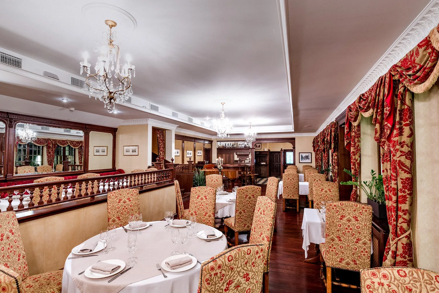 Chester Ferri Restaurant Moscow