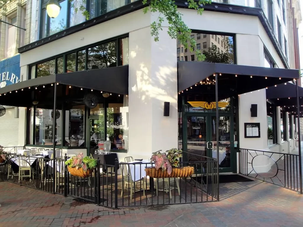 Reservation at FLIGHT restaurant Memphis KEYS