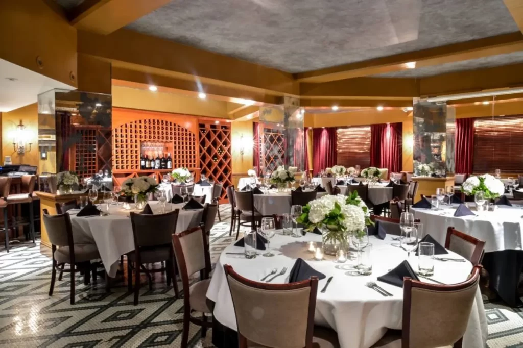 Reservation at FLIGHT restaurant Memphis KEYS