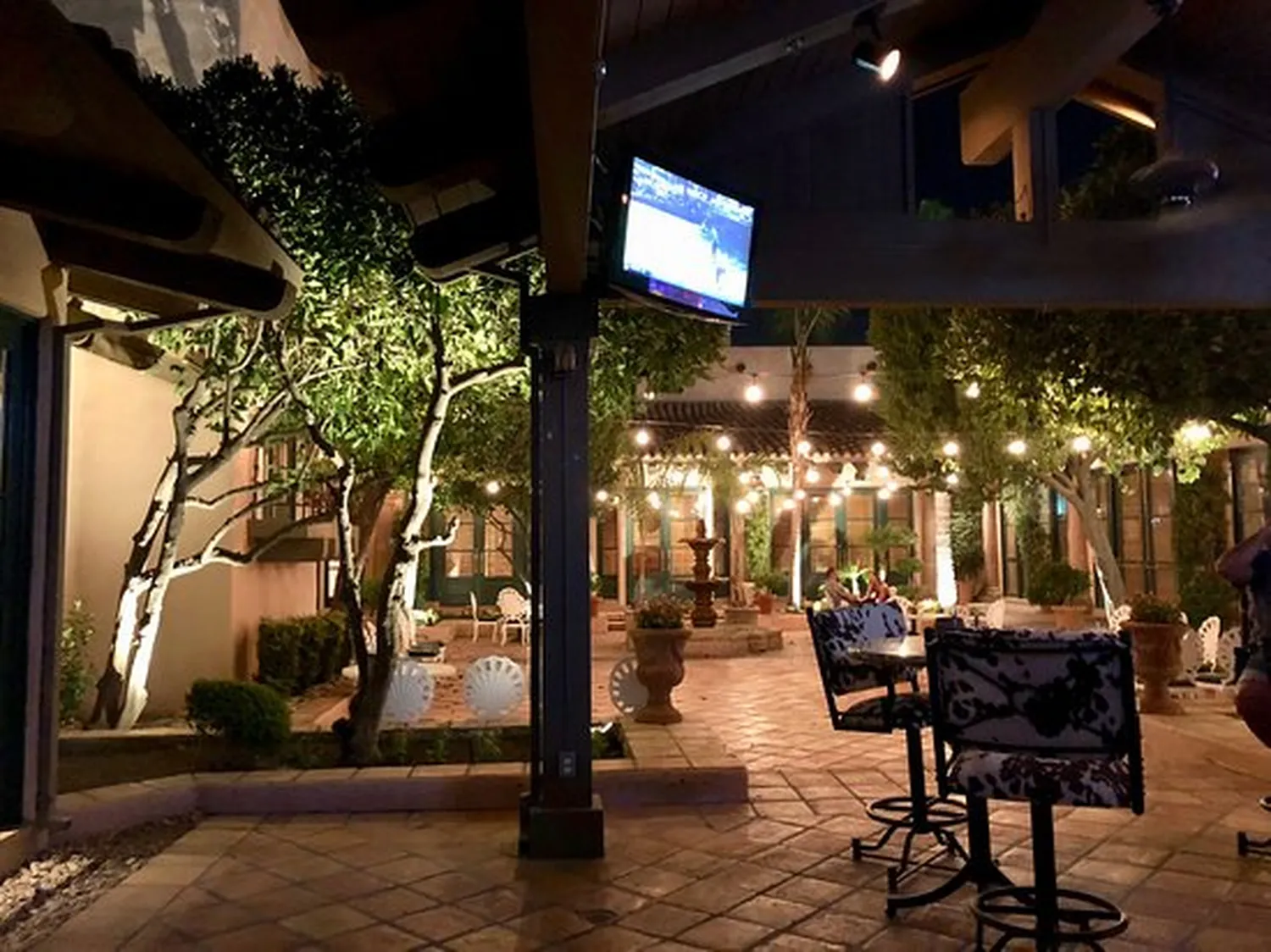 Harris Ranch restaurant - Coalinga