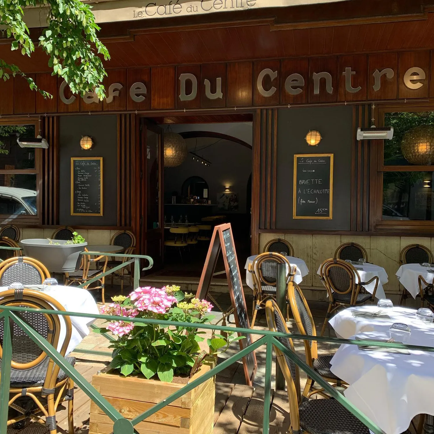 Le cafe du centre restaurant Bastia