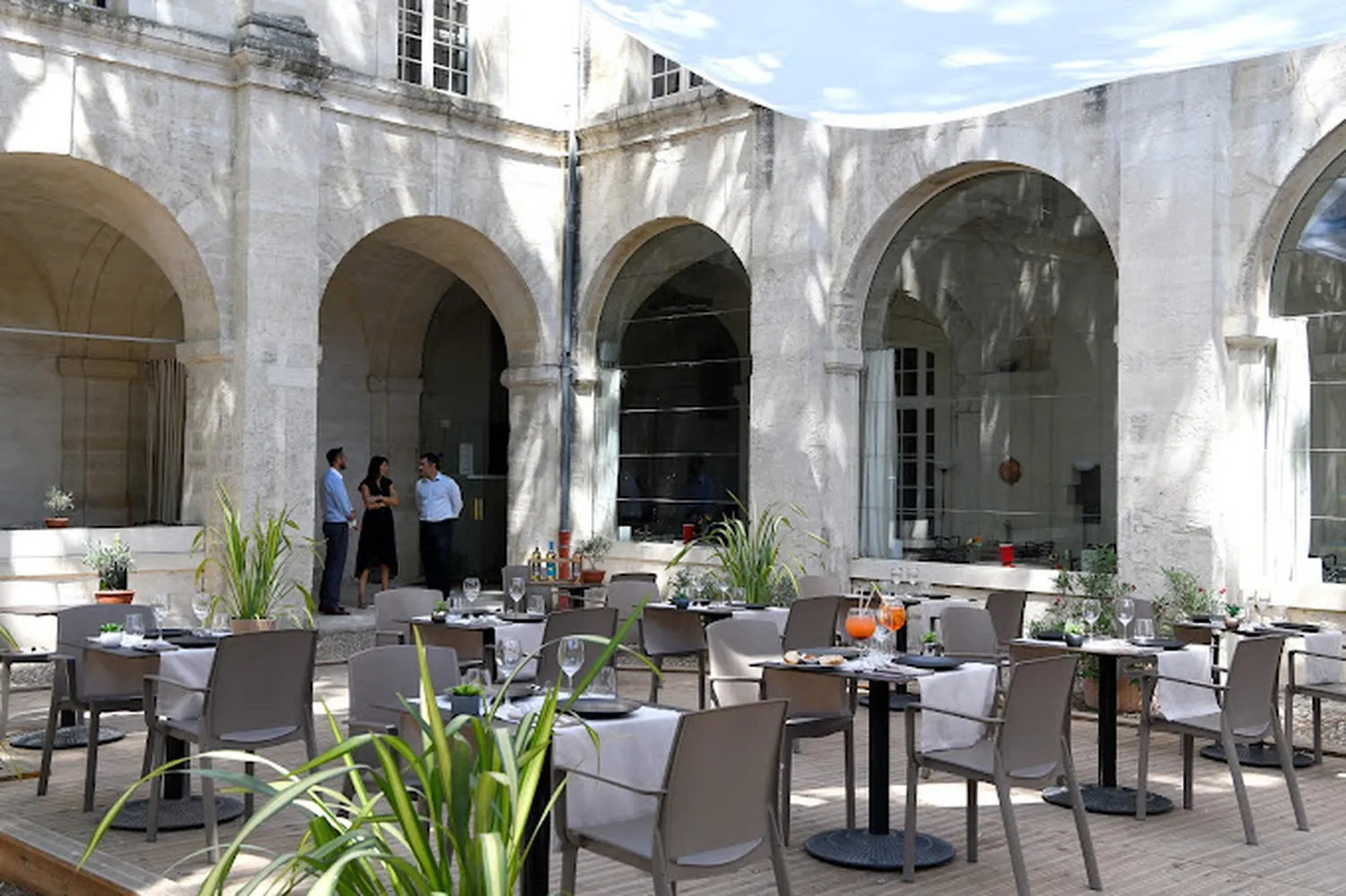 Le saint louis Restaurant Avignon