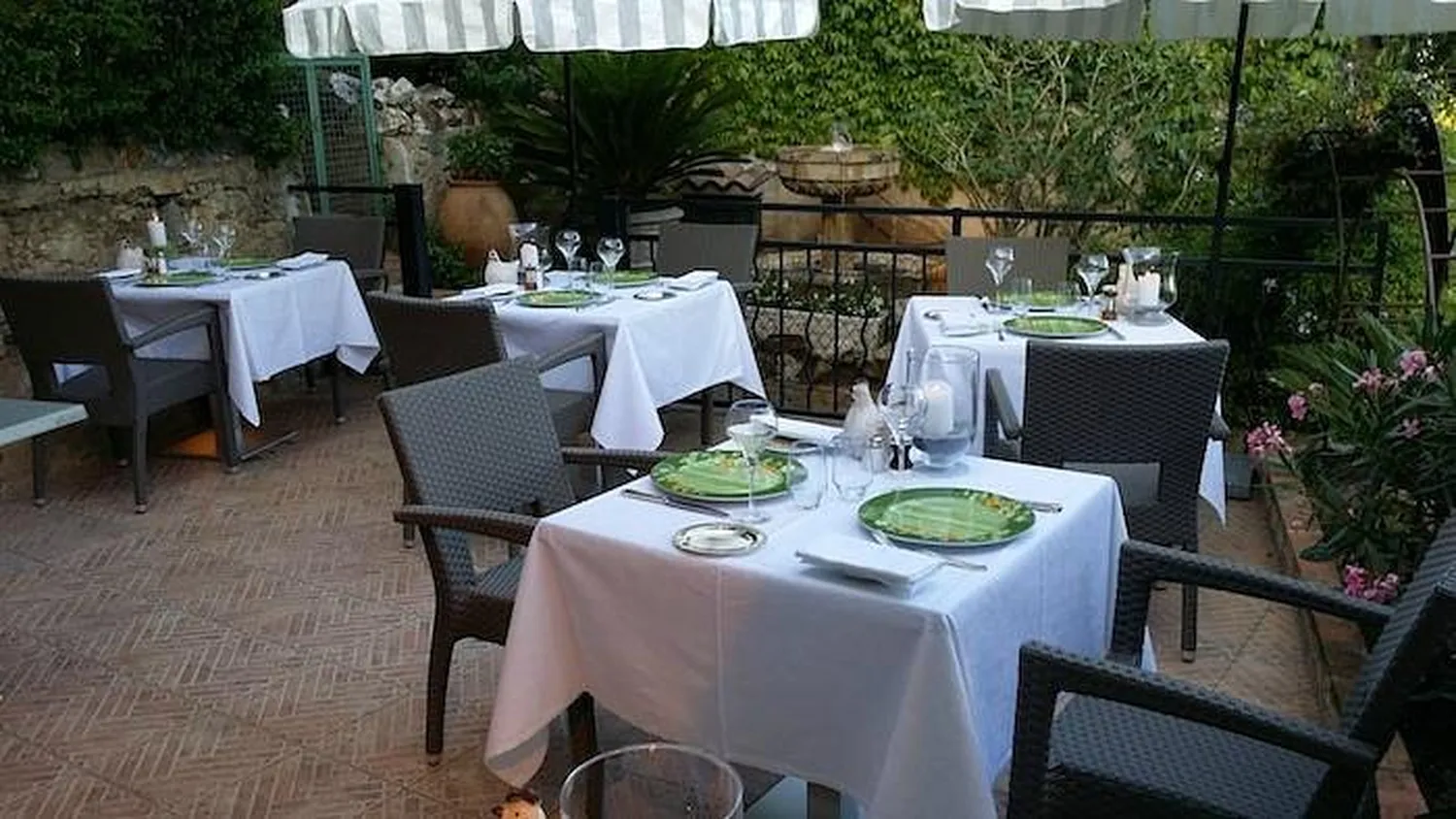 Les Santons restaurant Grimaud