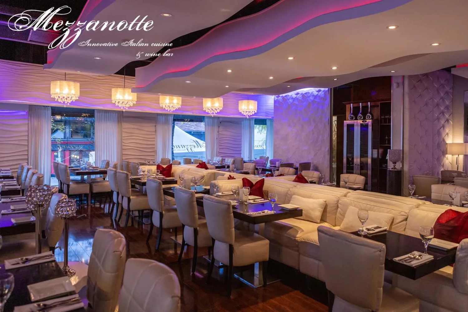 Mezzanotte restaurant Ottawa