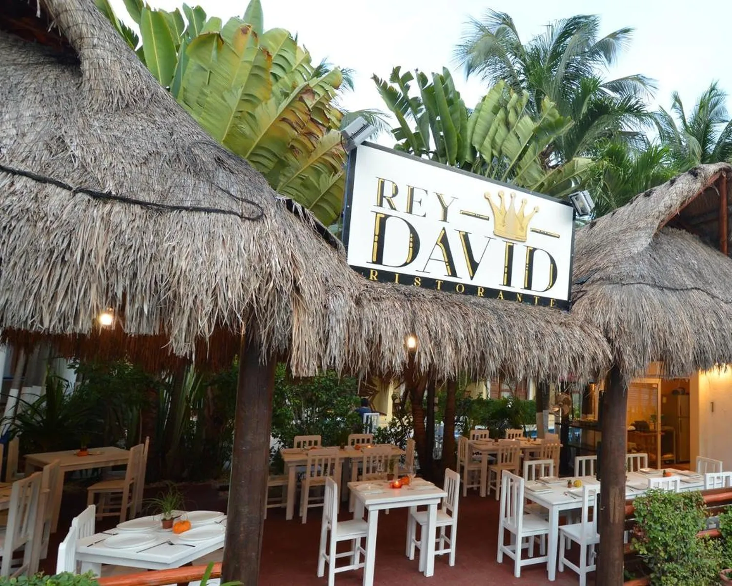 Rey David restaurant Playa Del Carmen