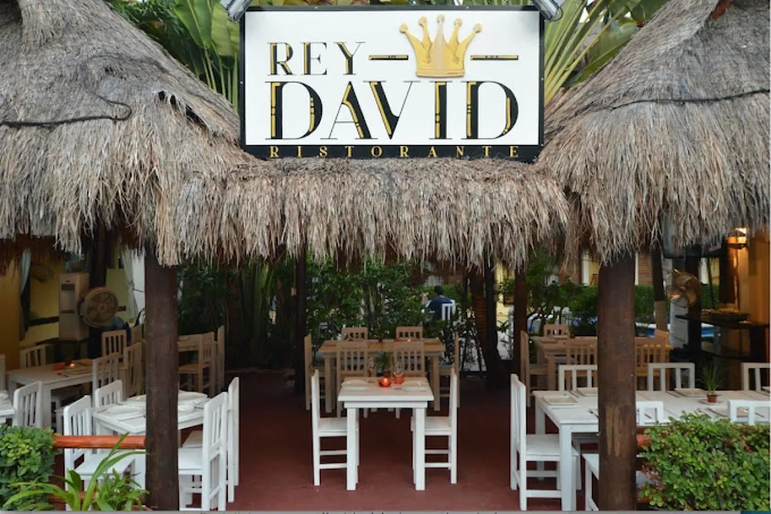 Rey David restaurant Playa Del Carmen