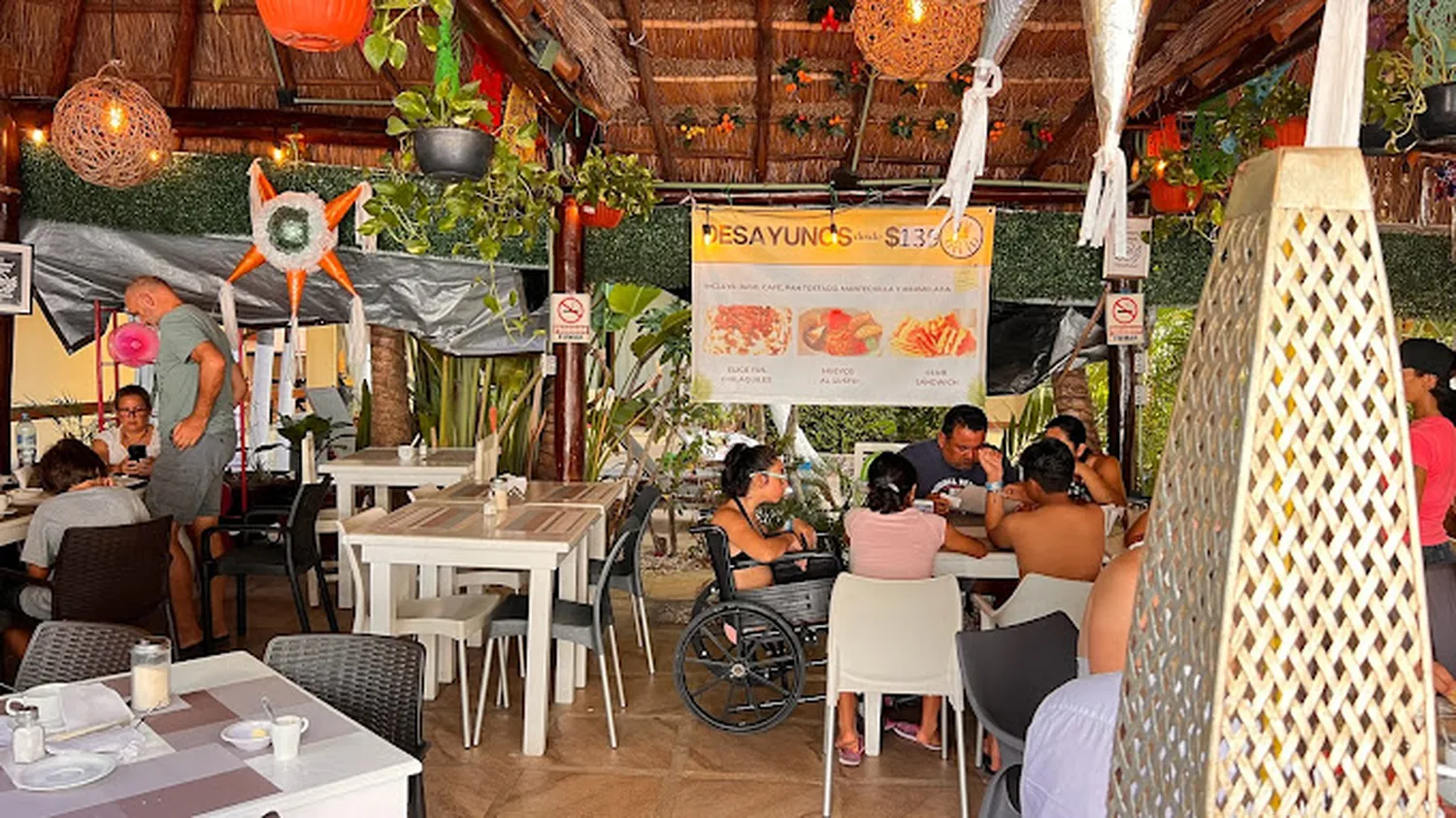 Rey David restaurant Playa Del Carmen