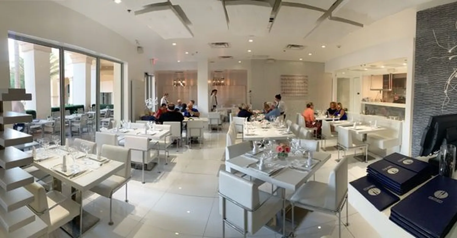 Santucci restaurant Palm Beach