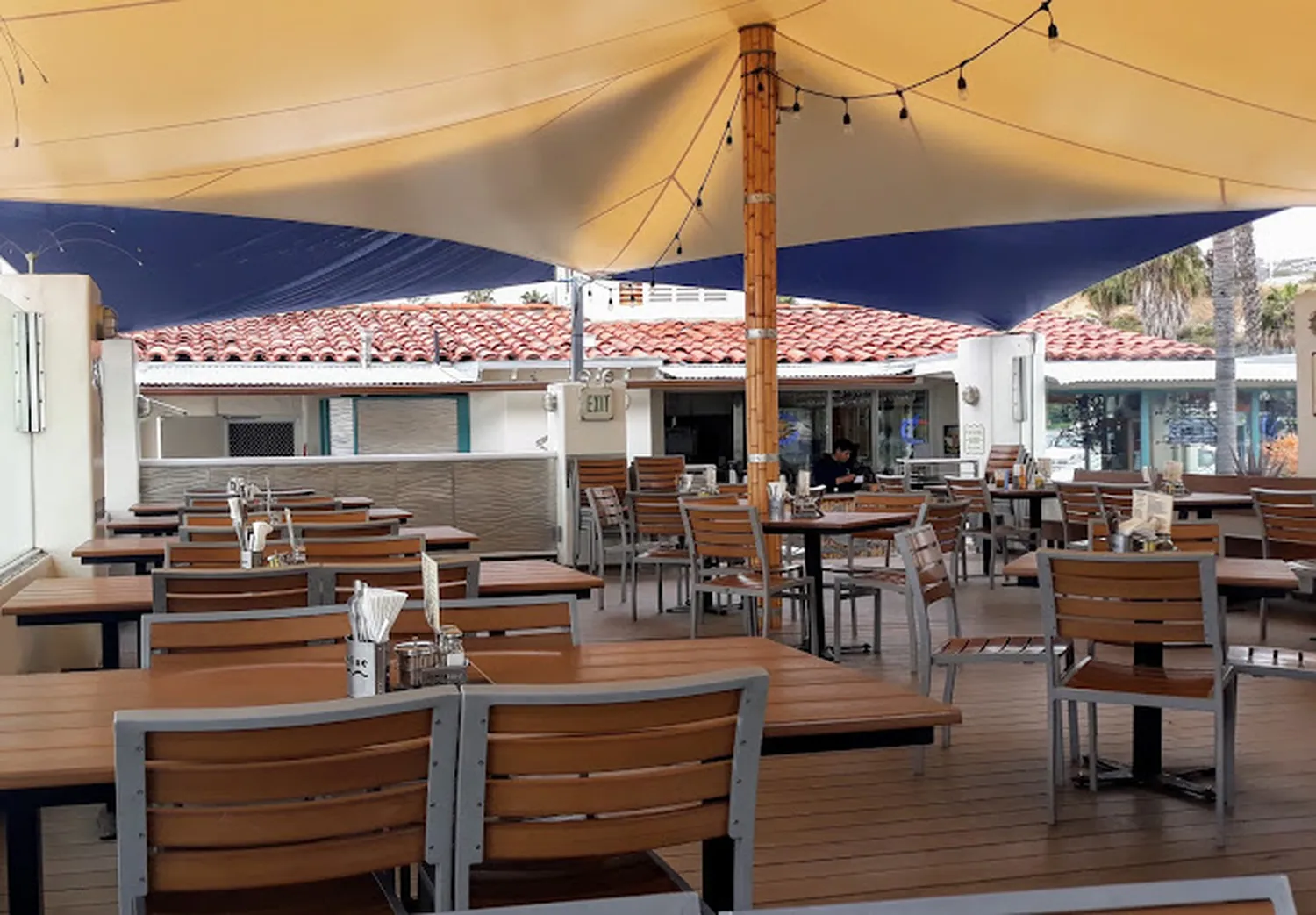 Shoreline Restaurant Santa Barbara