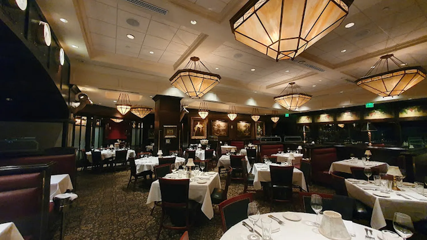 The capital grille restaurant Boca Raton